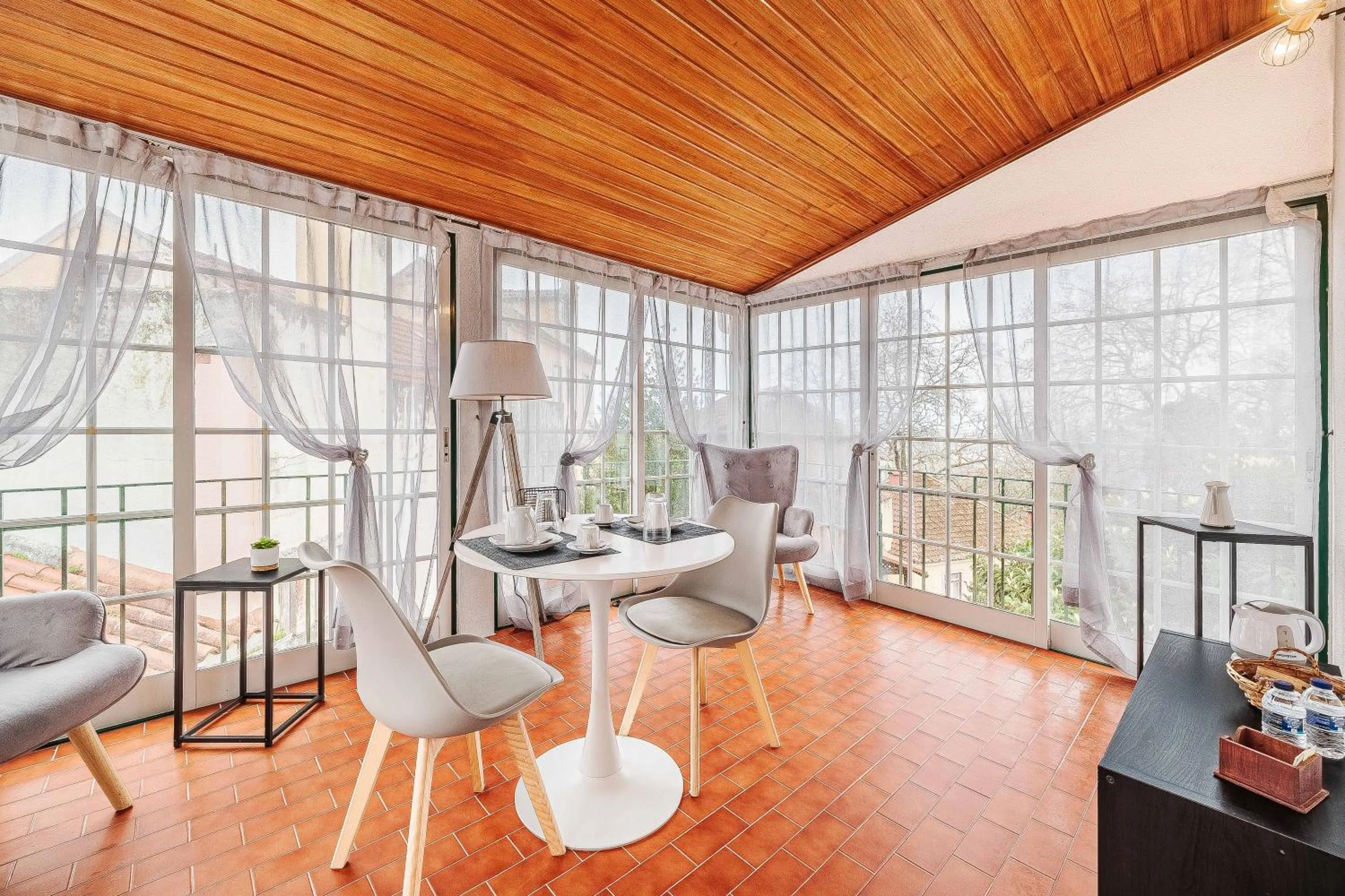 Seating area in Casas da Biquinha