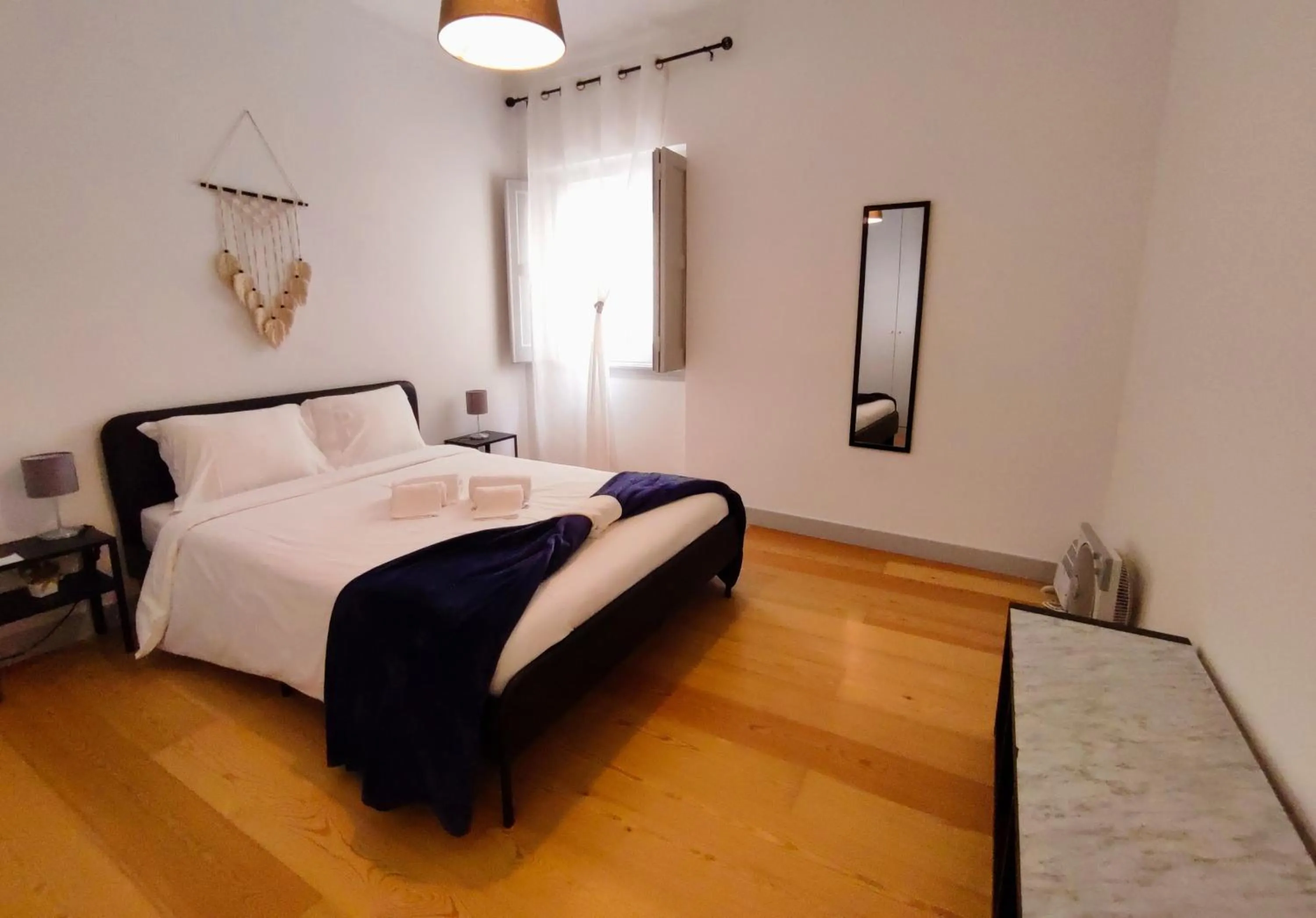 Bedroom, Bed in Casas da Biquinha