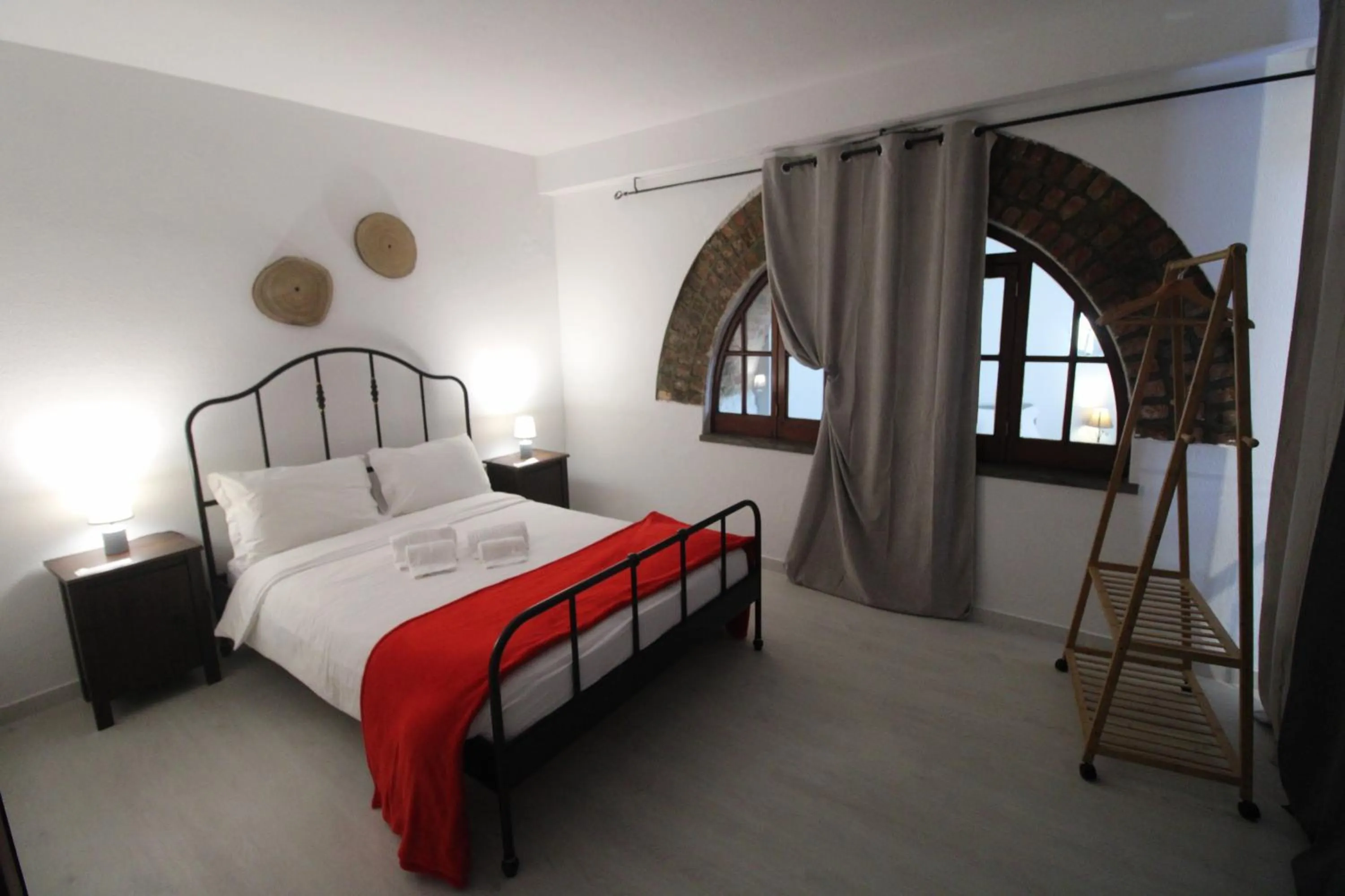 Bedroom, Bed in Casas da Biquinha