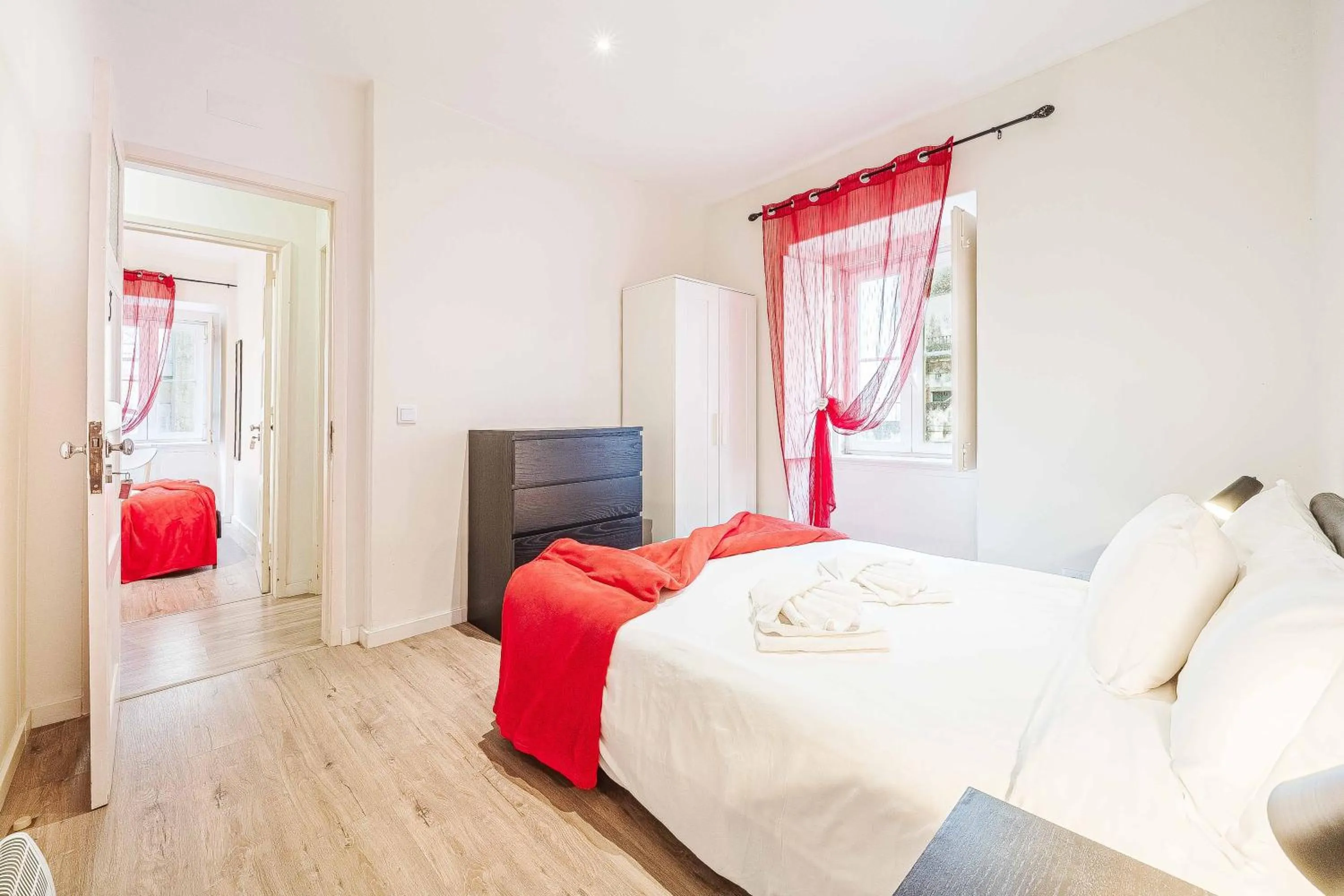 Bedroom, Bed in Casas da Biquinha