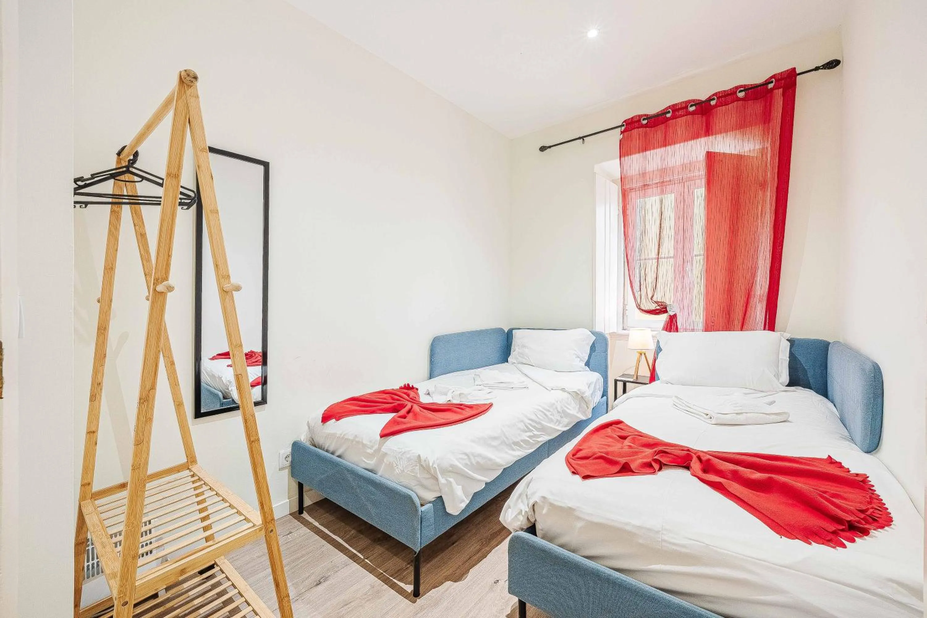 Bedroom, Bed in Casas da Biquinha