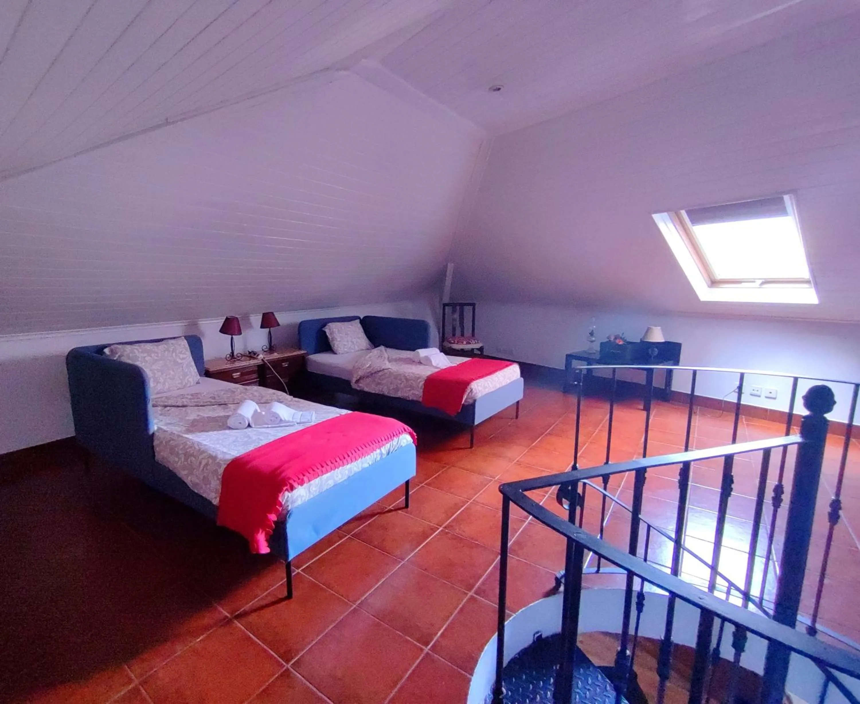 Bedroom, Bed in Casas da Biquinha