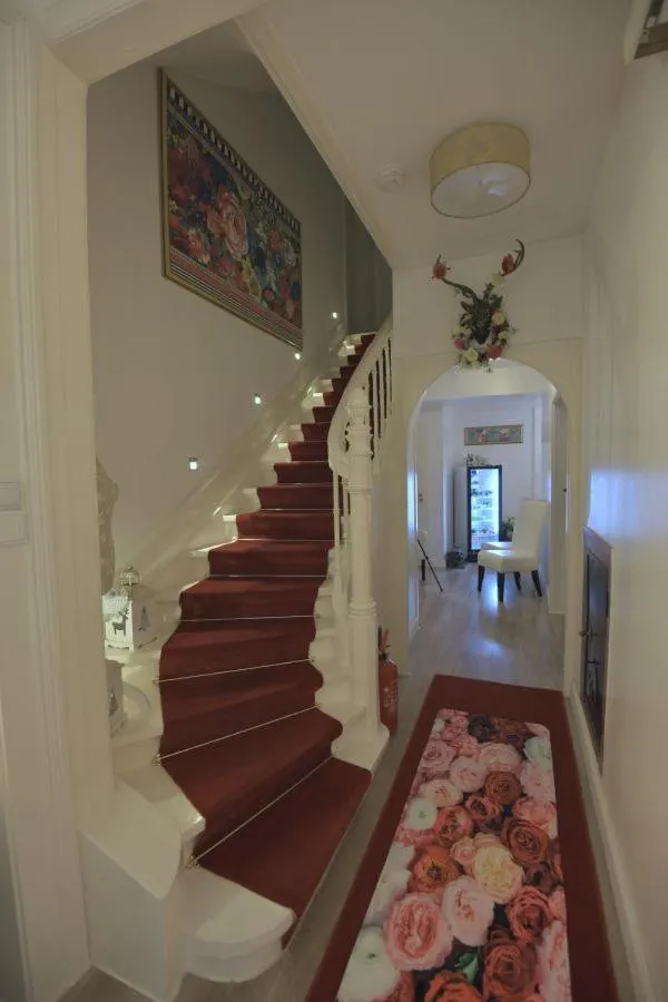 Lobby or reception in Boutiquehotel Villa Rosenhof