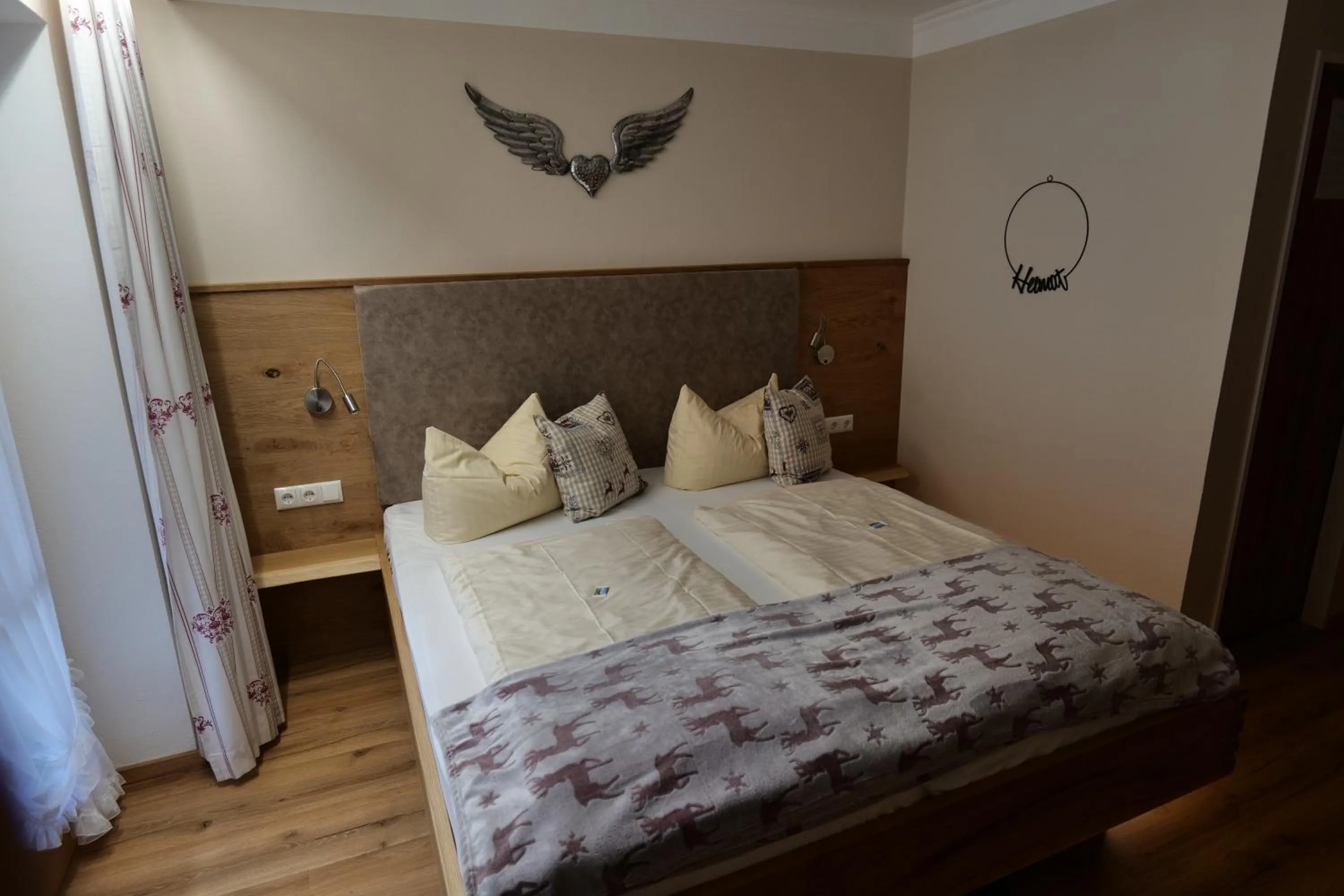 Bed in Alpenhotel Bergzauber