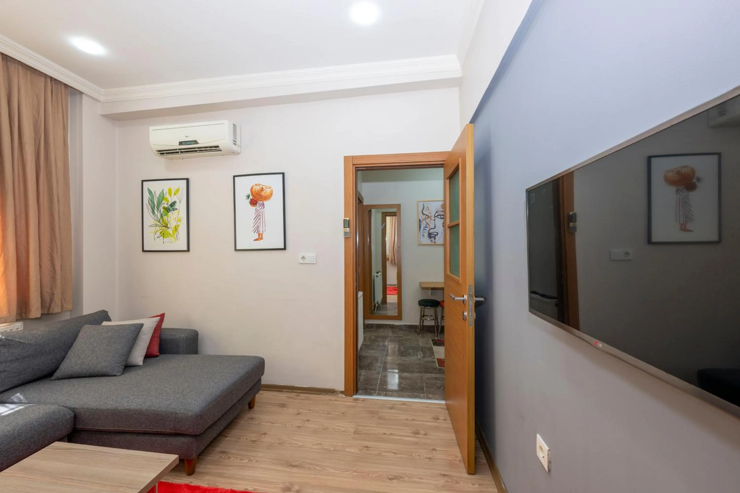 TV and multimedia in Marida Residence - Istanbul Taksim