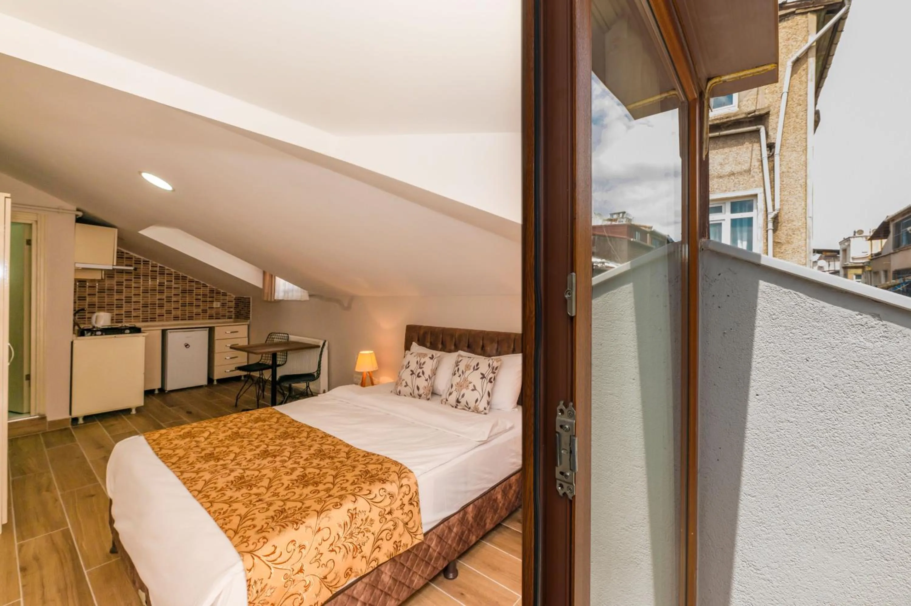 Photo of the whole room, Bed in Marida Residence - Istanbul Taksim