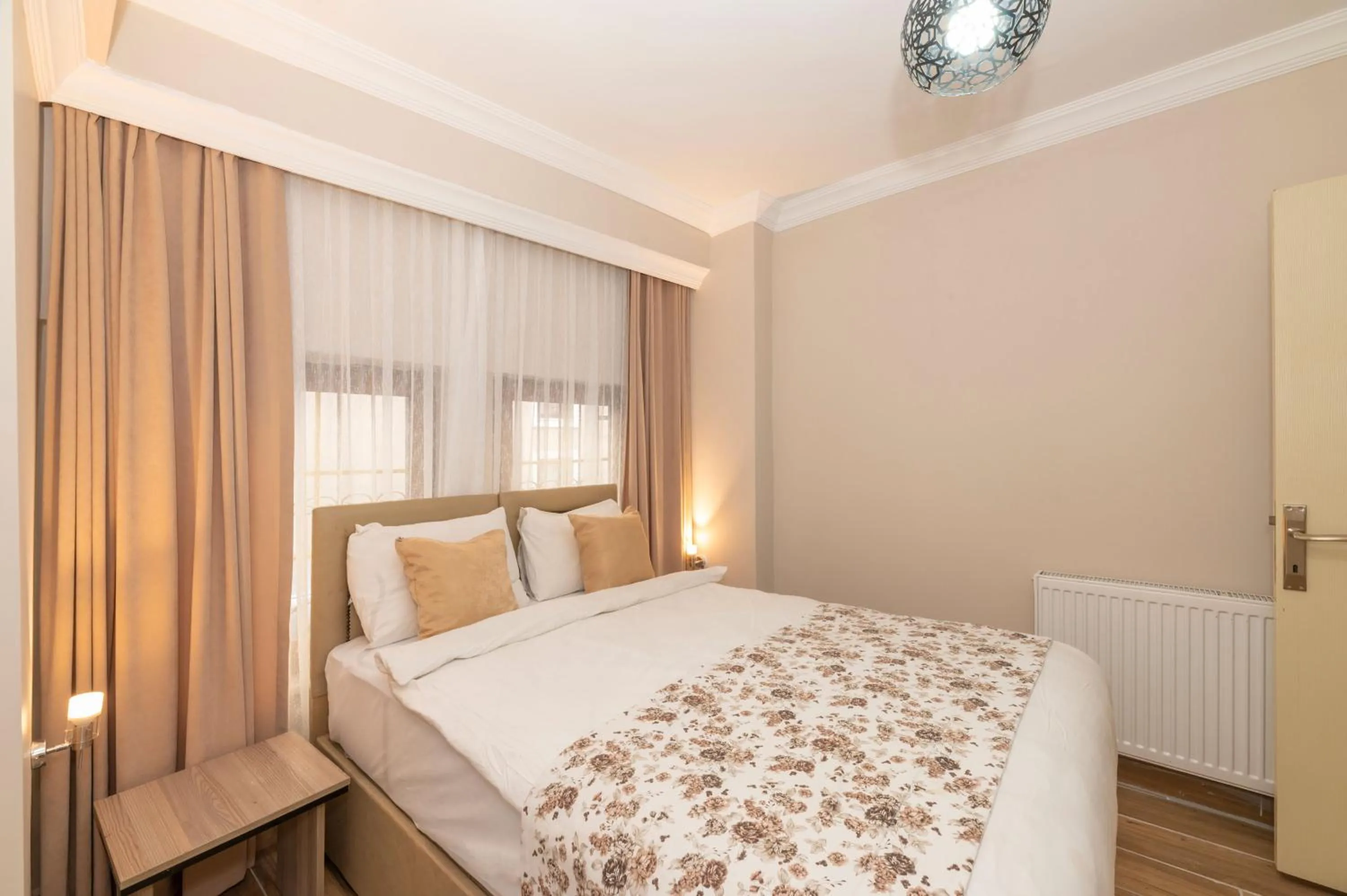 Bedroom, Bed in Marida Residence - Istanbul Taksim