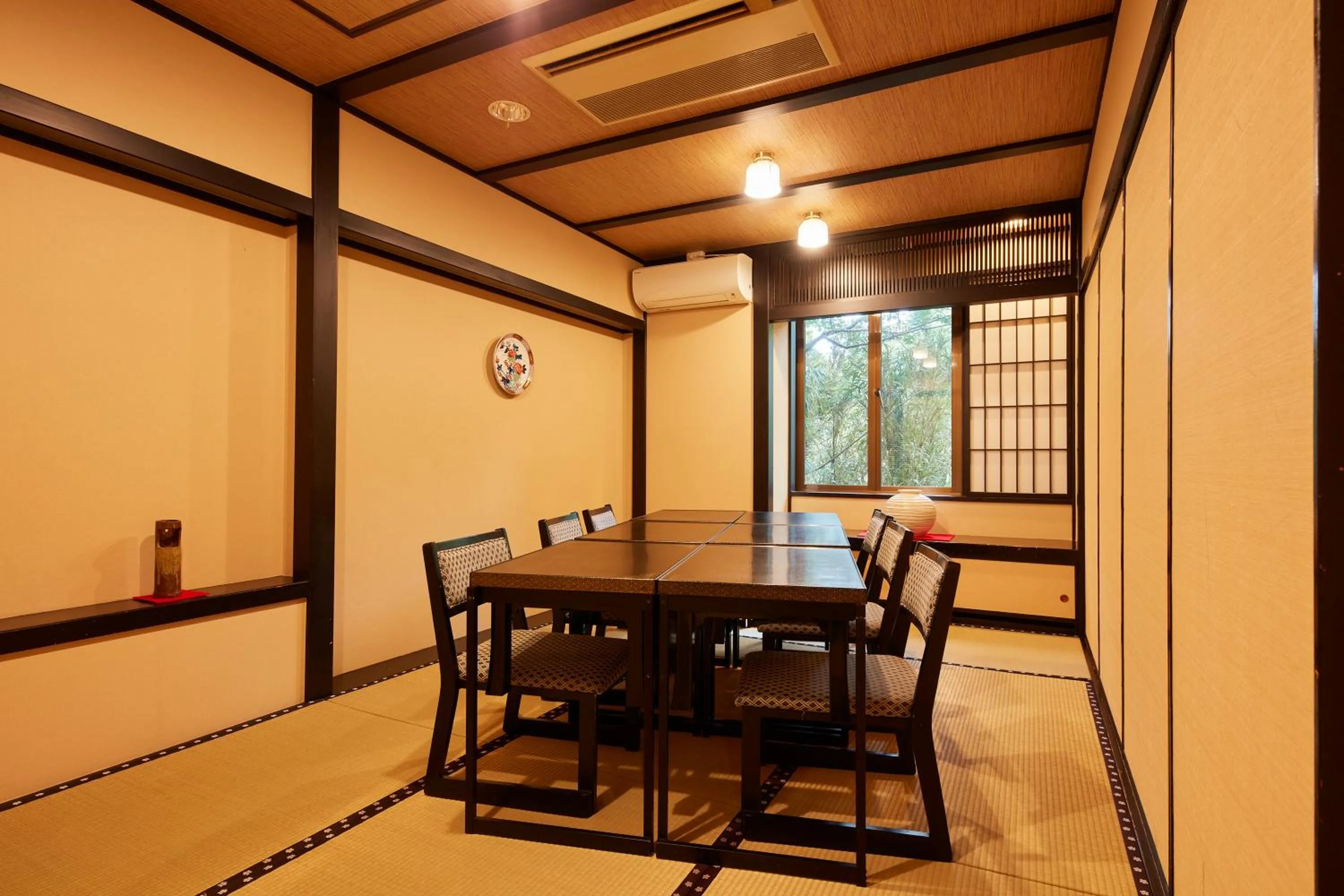 Dining area in Hana No Omotenashi Nanraku