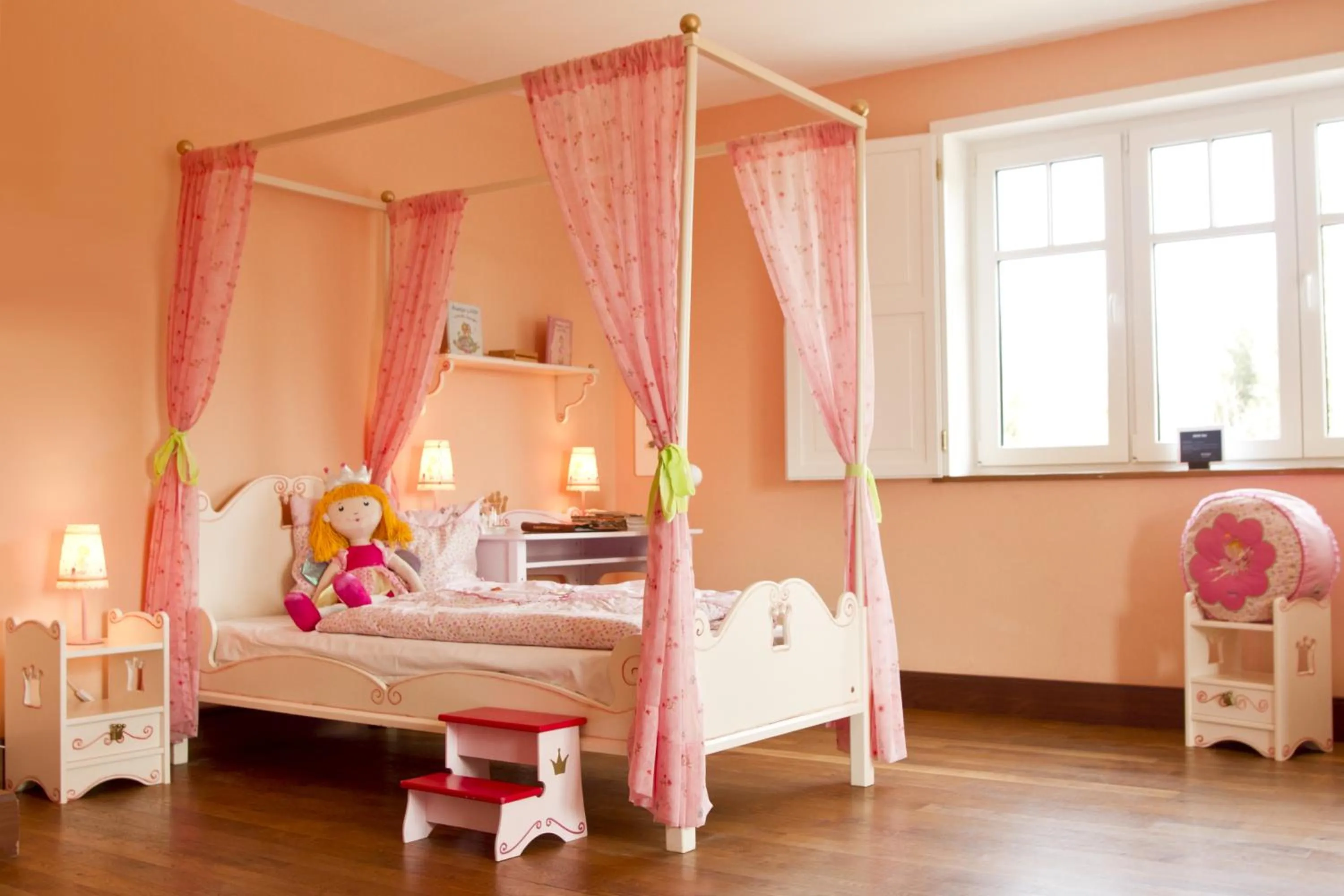 Decorative detail, Bed in Landhotel Beverland bei Münster