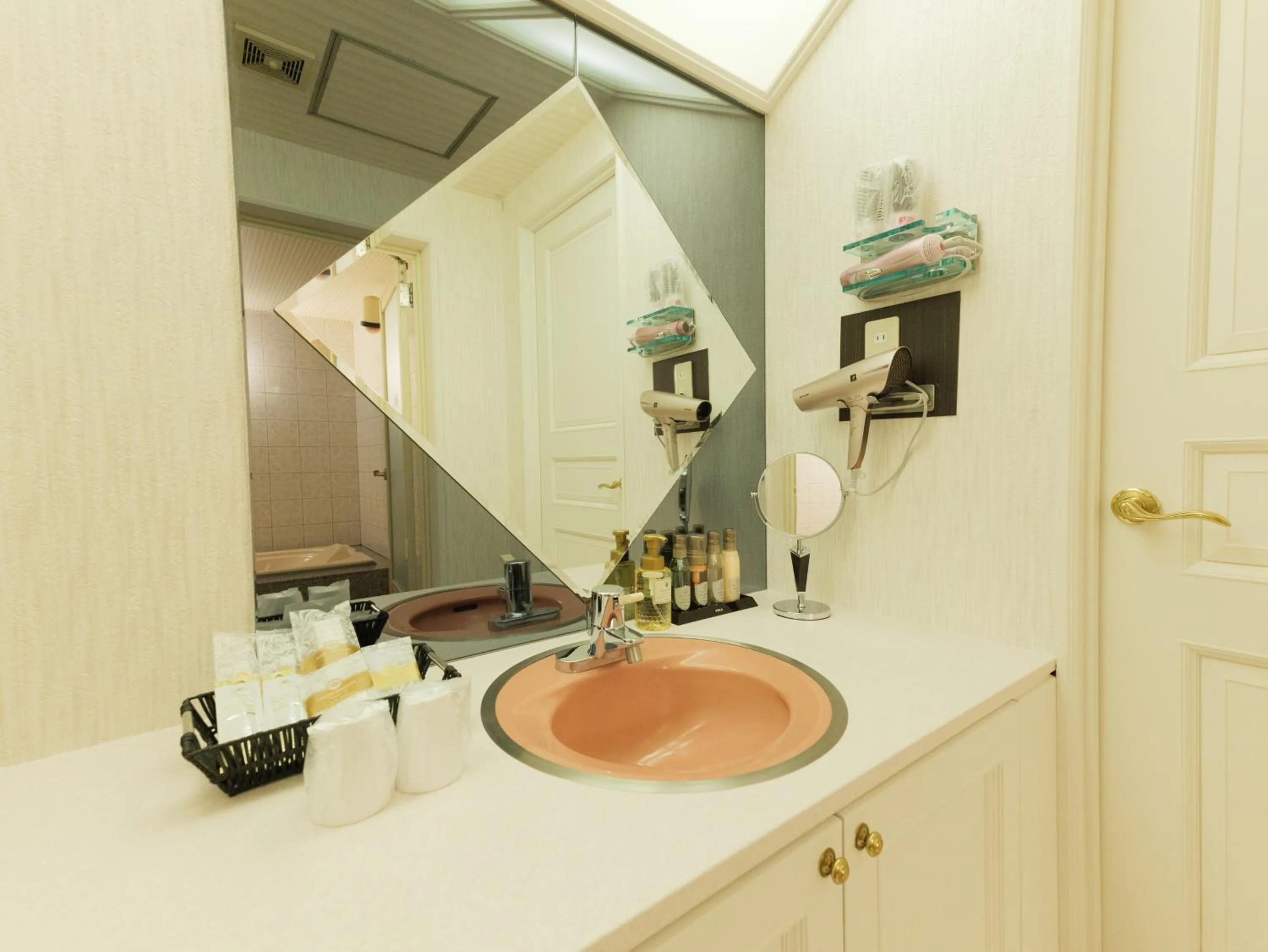 GLAMROSE -Adult Only Motel-