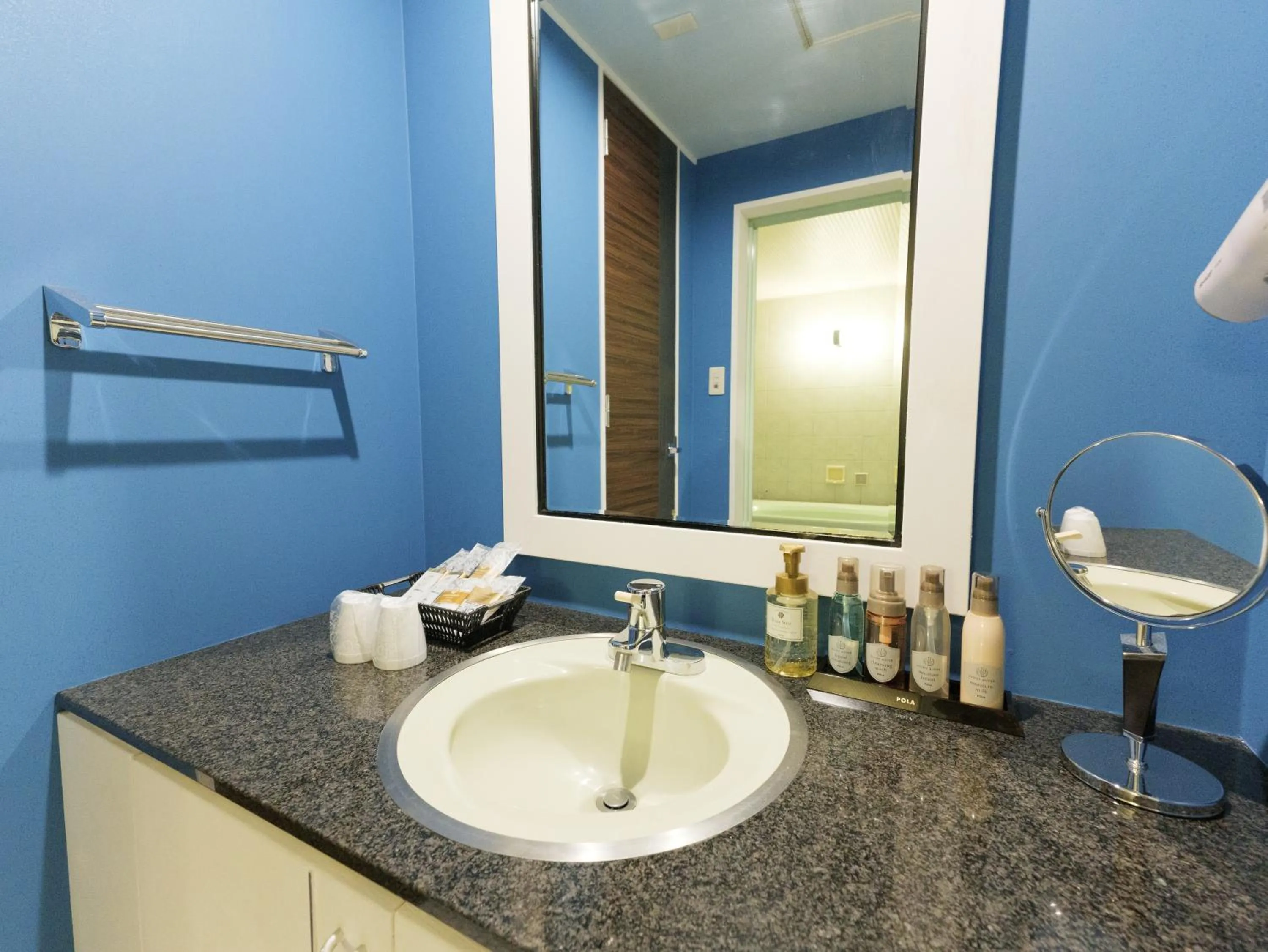 GLAMROSE -Adult Only Motel-