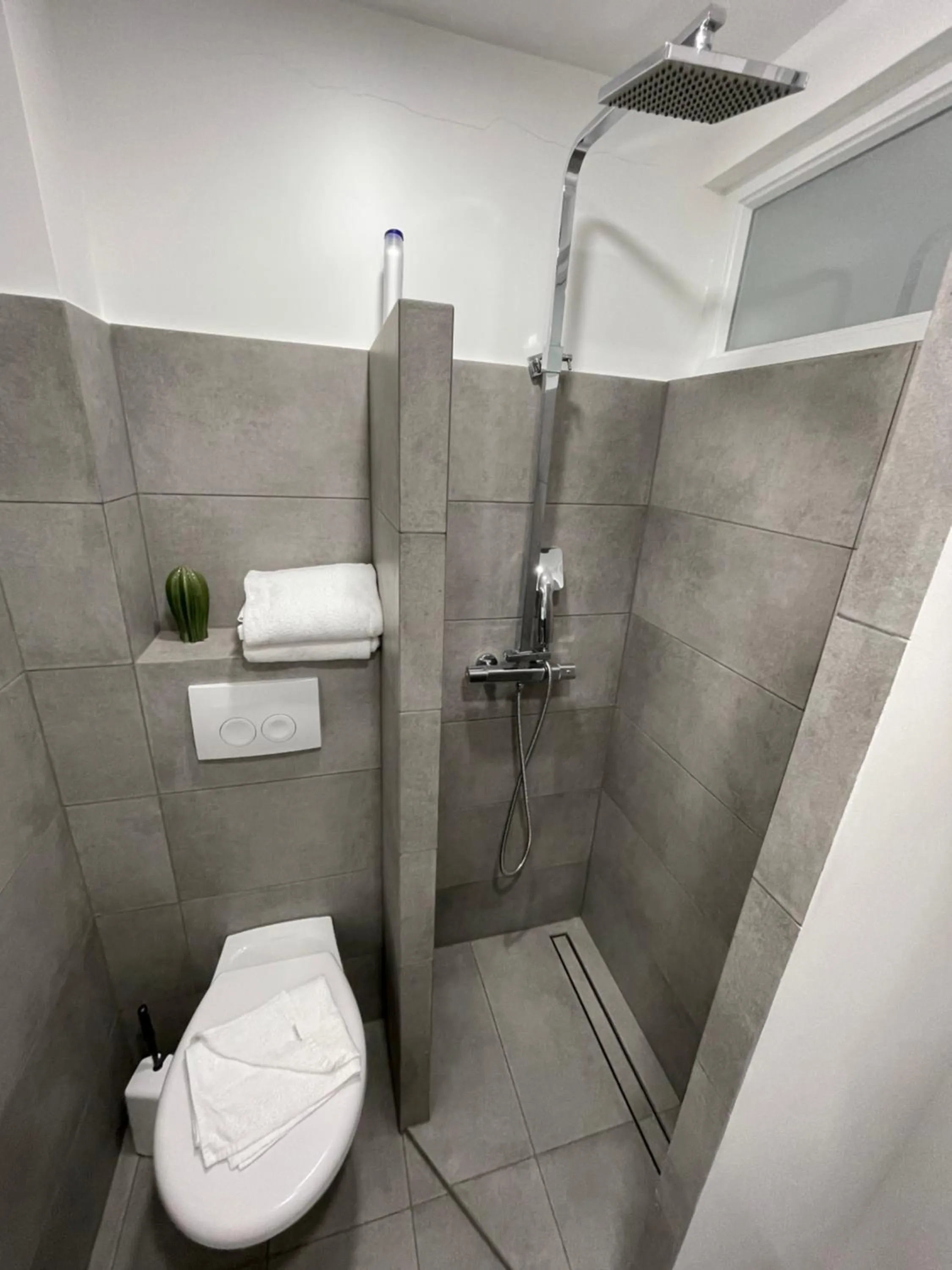 Shower in Liberty Hotel Cologne