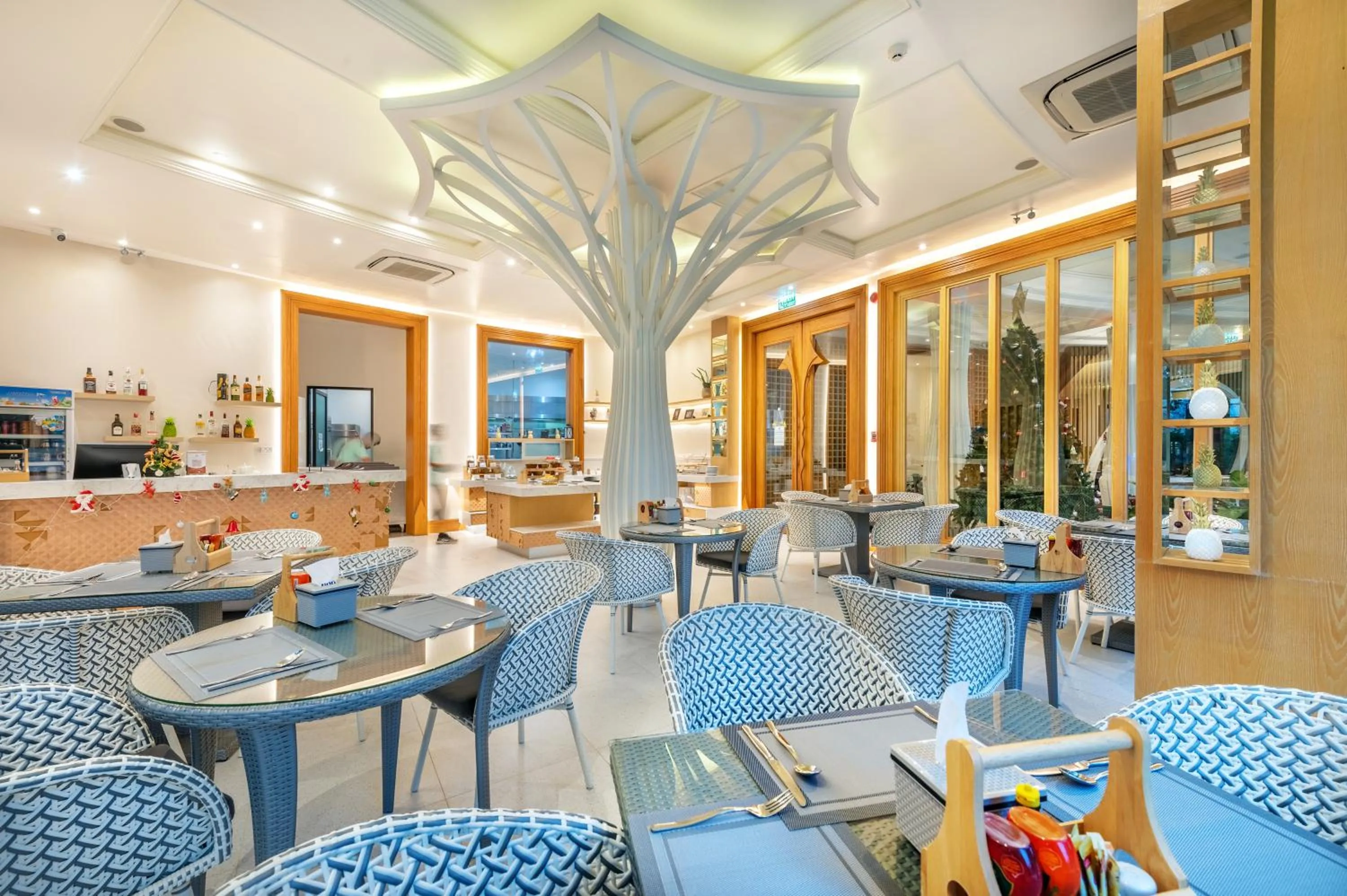 Restaurant/places to eat in Phukalini Luxury Pool Villa & Onsen