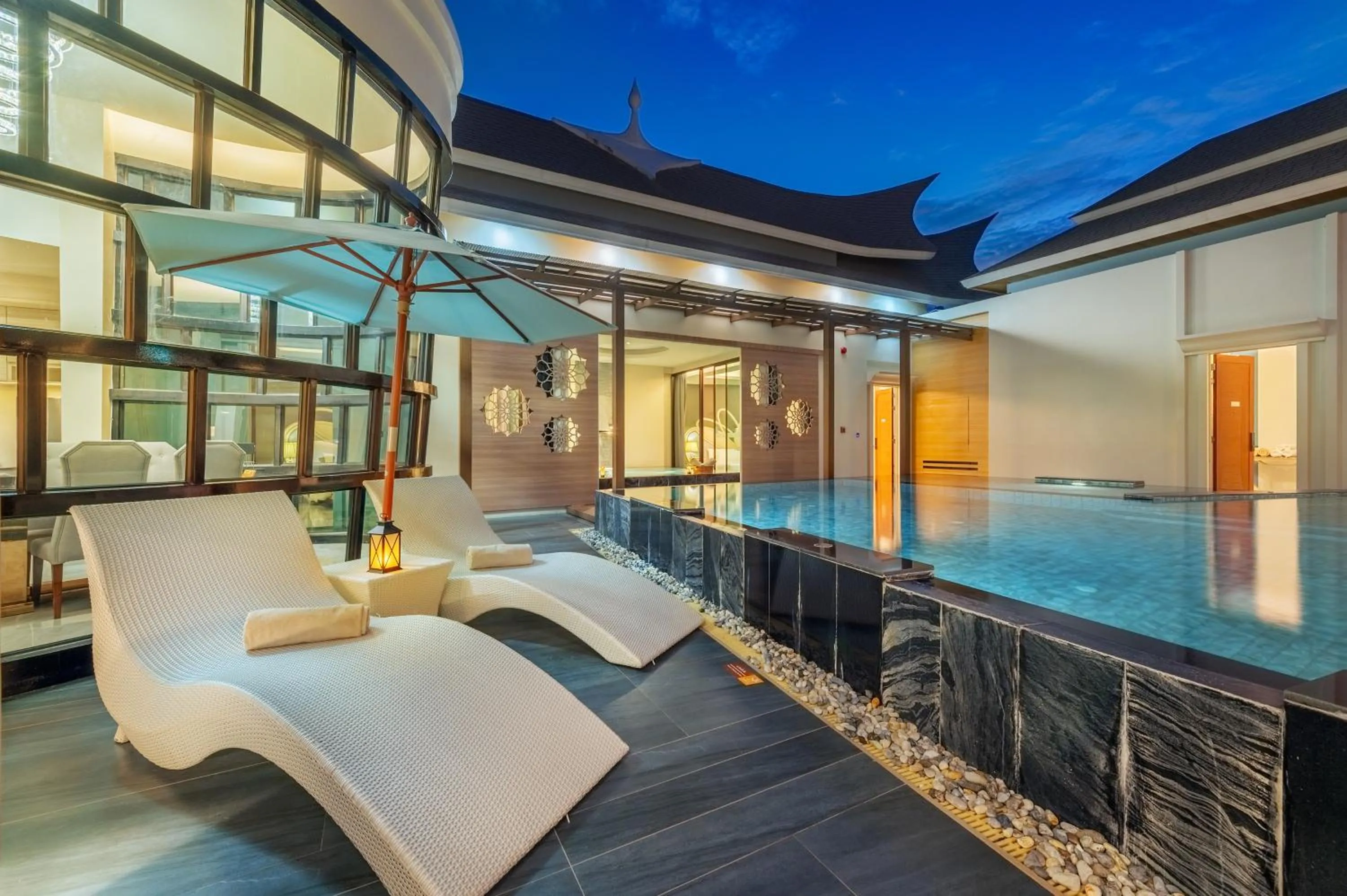 Hot Tub in Phukalini Luxury Pool Villa & Onsen