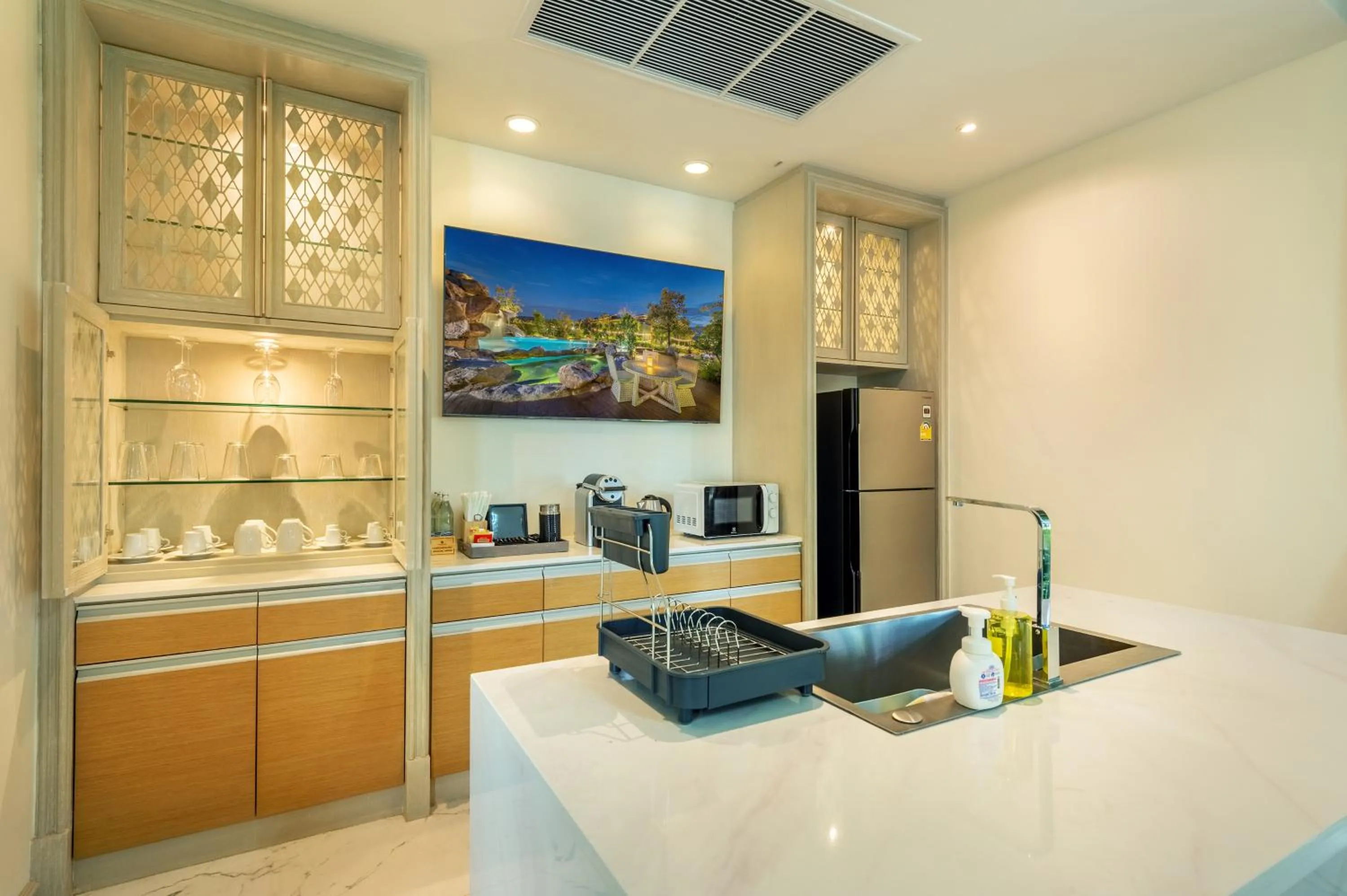 Coffee/tea facilities in Phukalini Luxury Pool Villa & Onsen