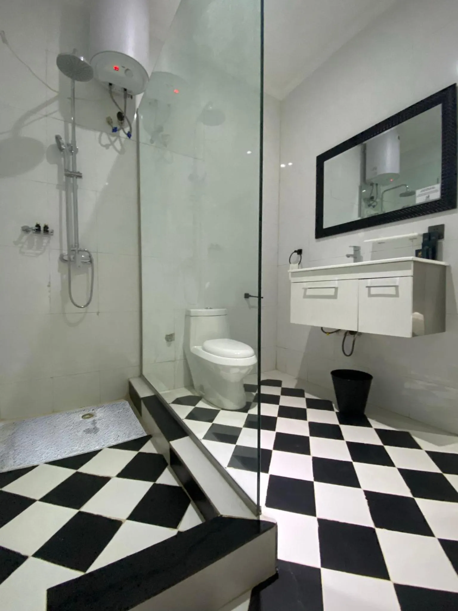 Shower in MUSE Boutique Hotel