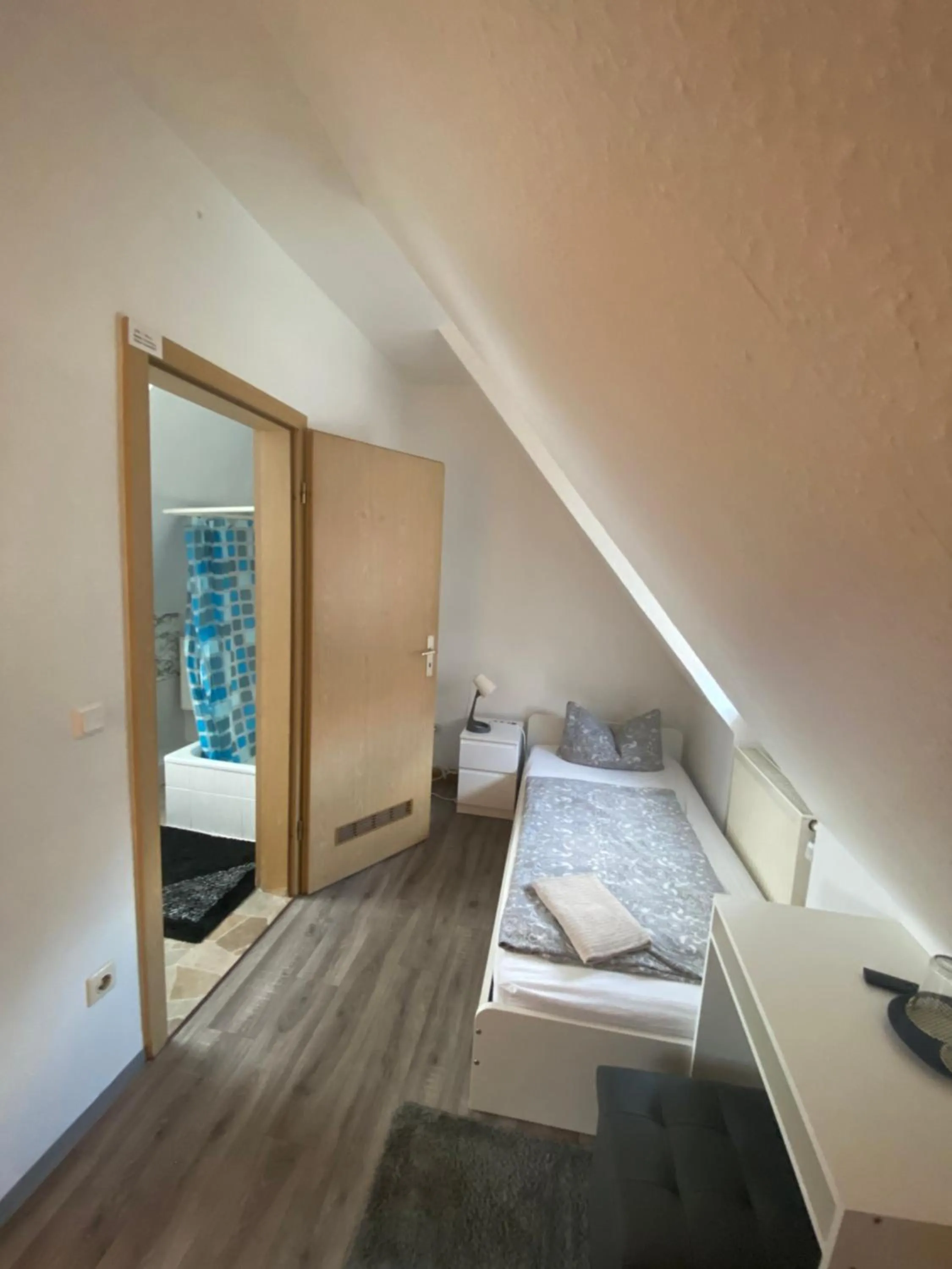 Photo of the whole room, Bed in Hostel Nürnberg