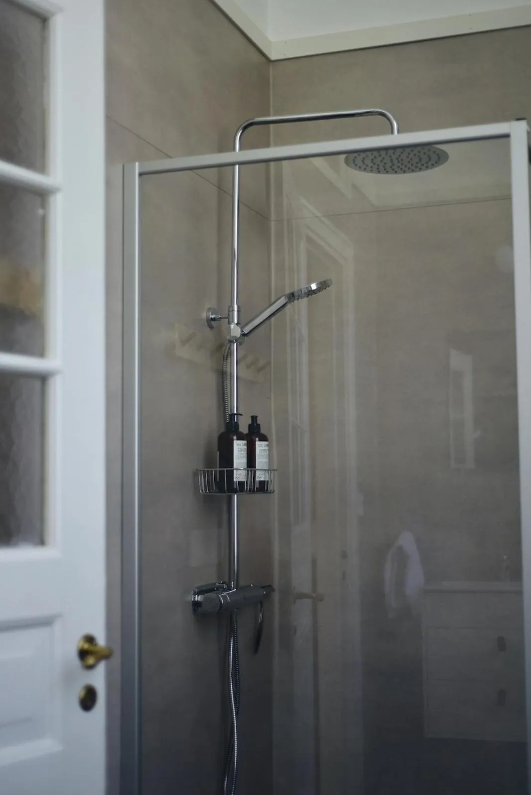 Shower in Nordic Refuge B&B