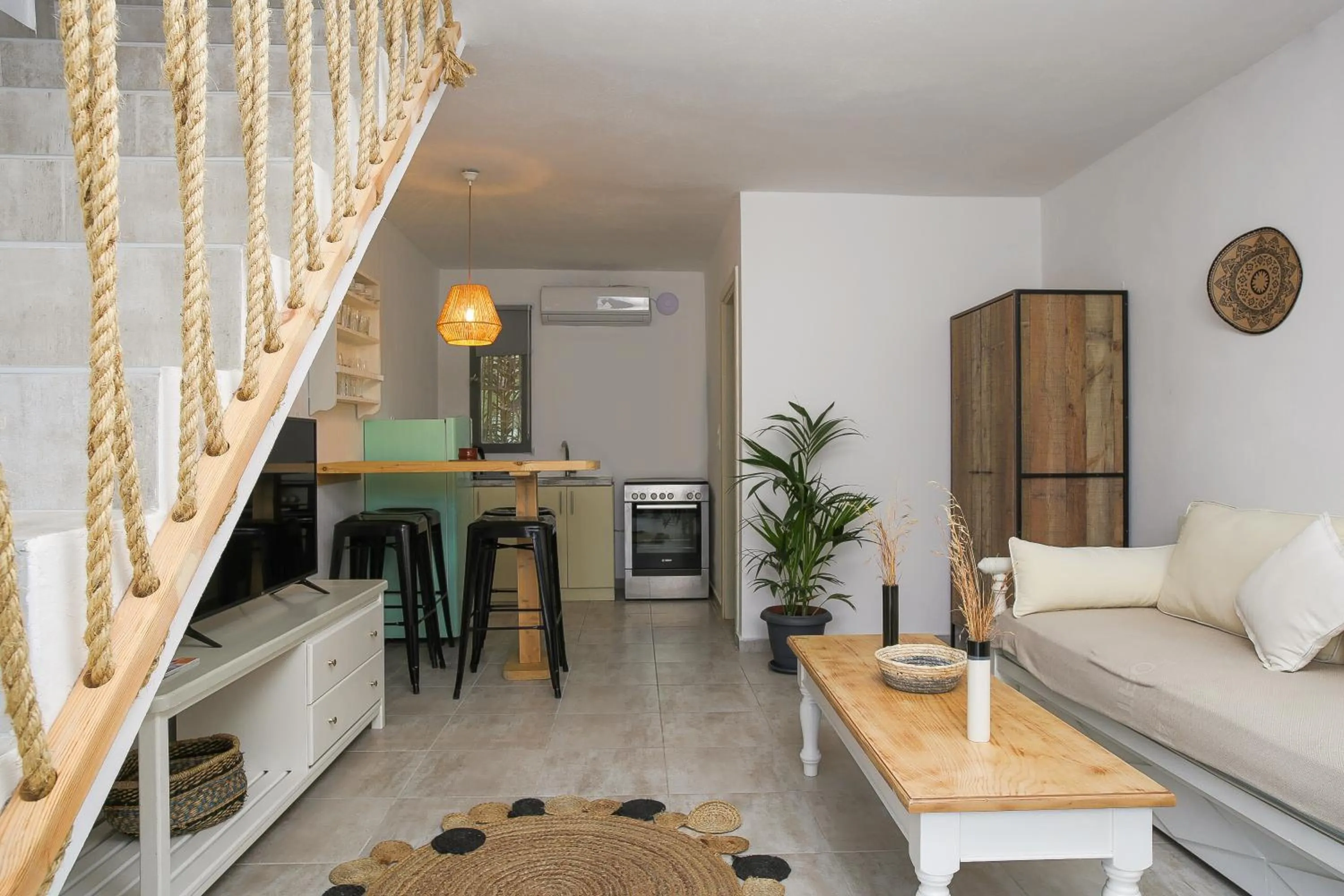 TV and multimedia in Exi Sea Side Suites