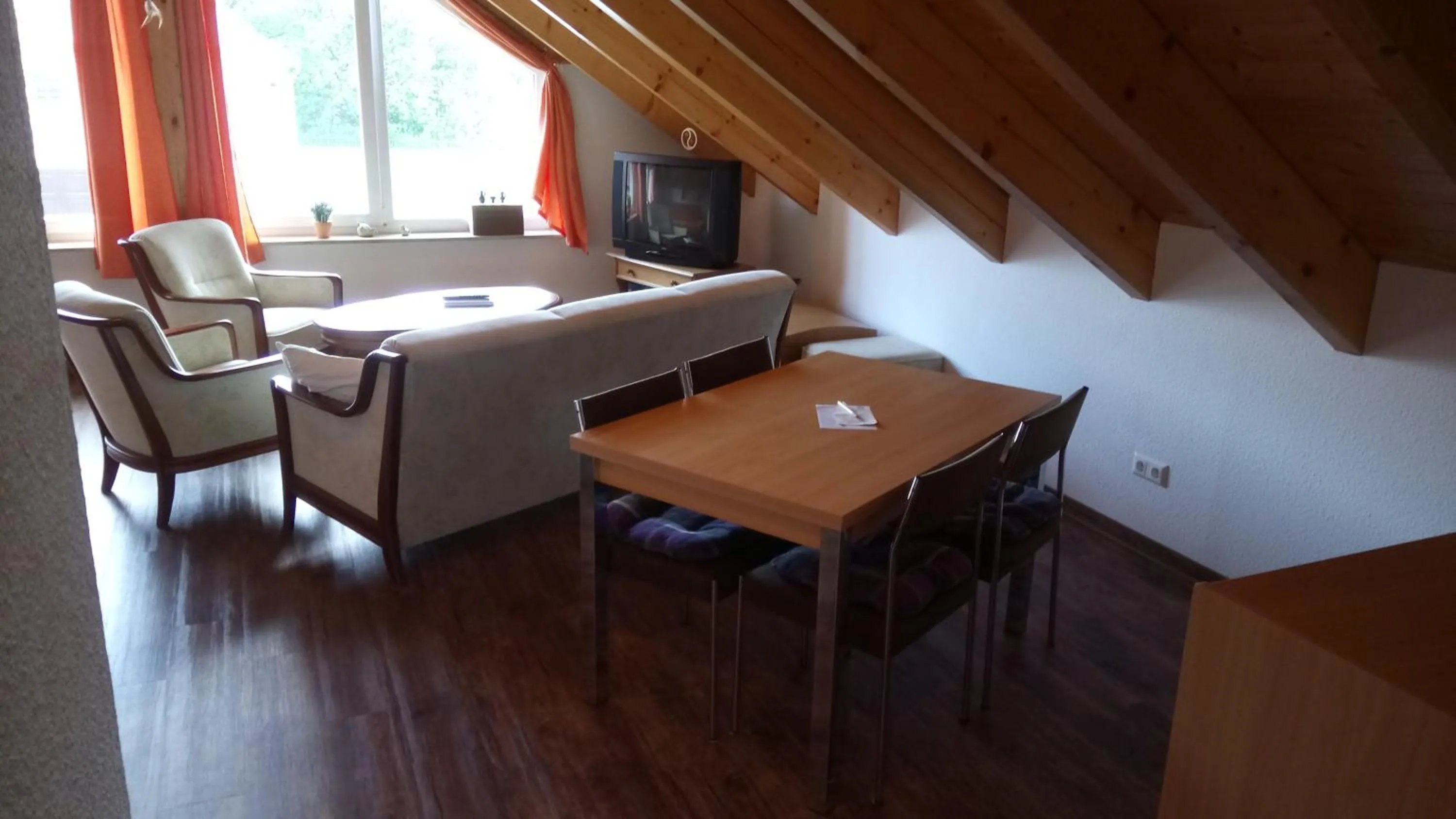 Dining area in Apartmenthaus Reichelt