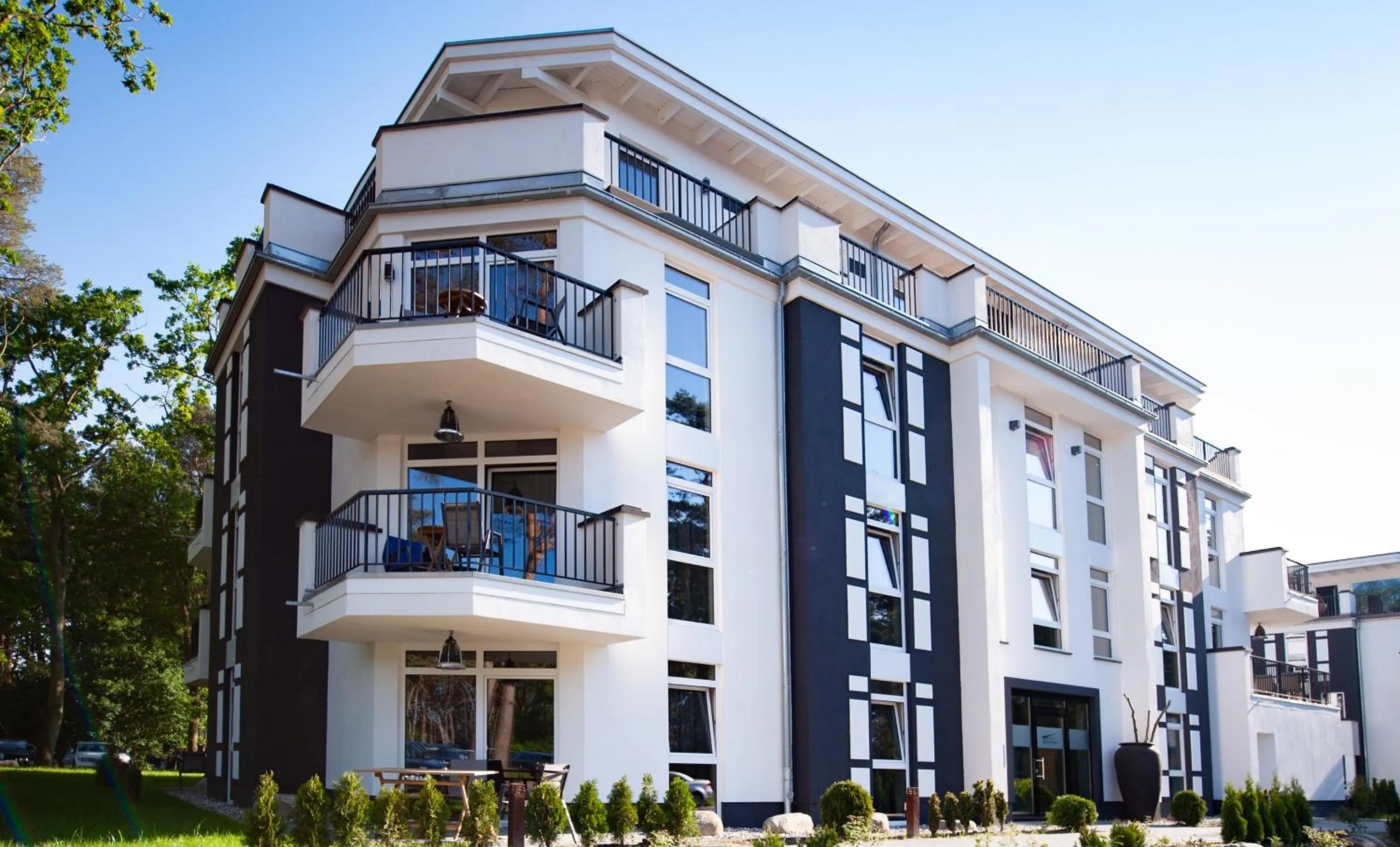 Property building in Aparthotel Ostseeperle Glowe - schön gestrandet