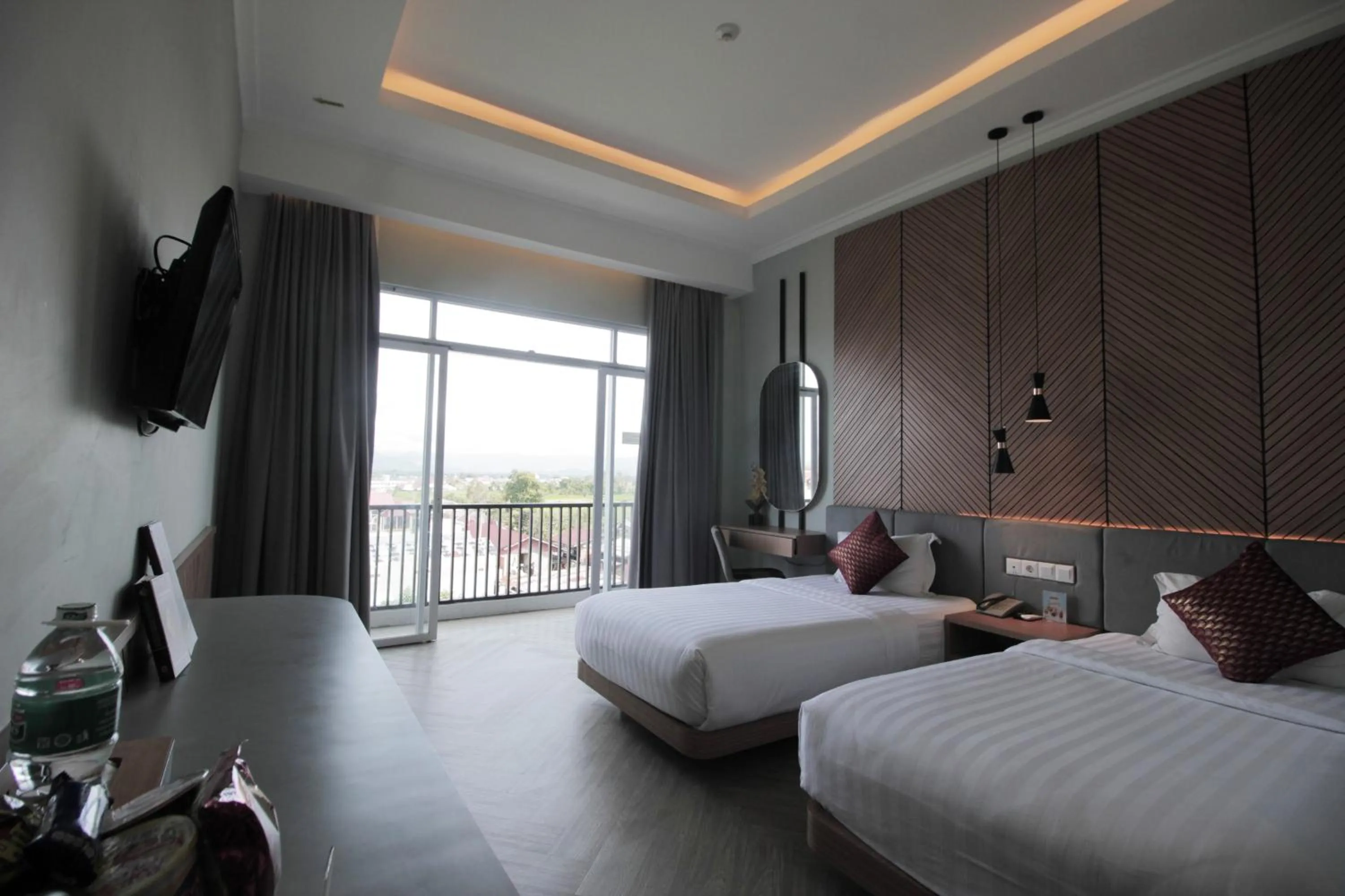 Bed in Muara Hotel Bukittinggi