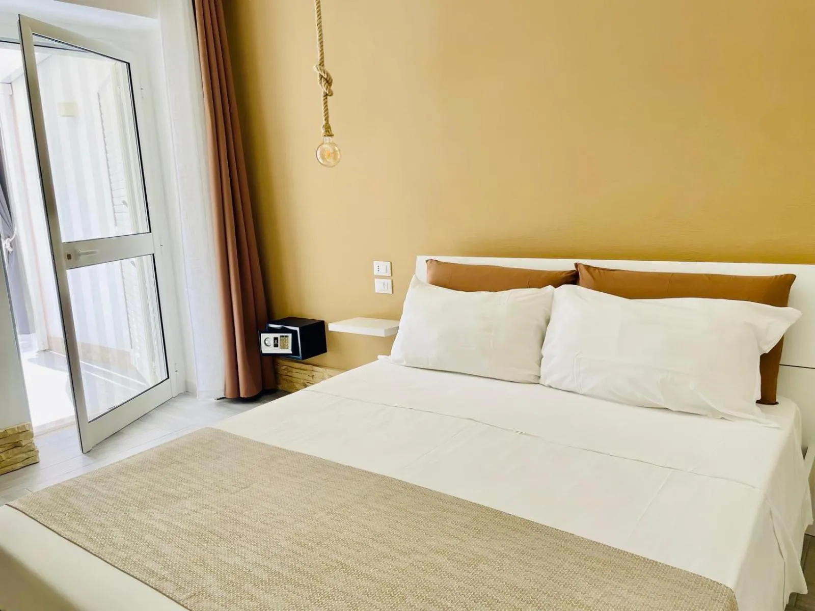 Photo of the whole room, Bed in Aquamarì B&B