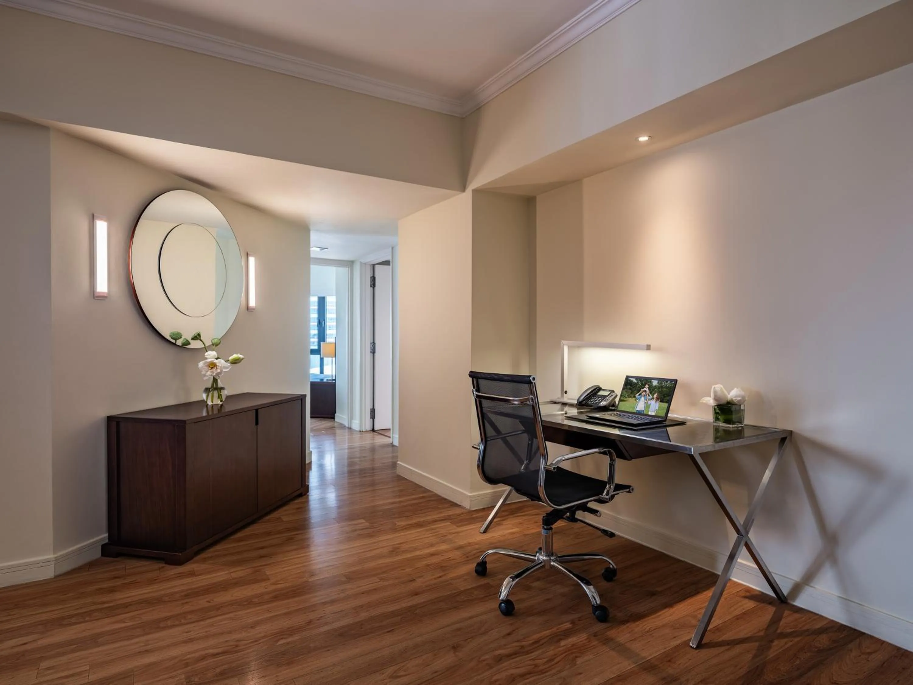 Business facilities in Somerset Grand Hanoi