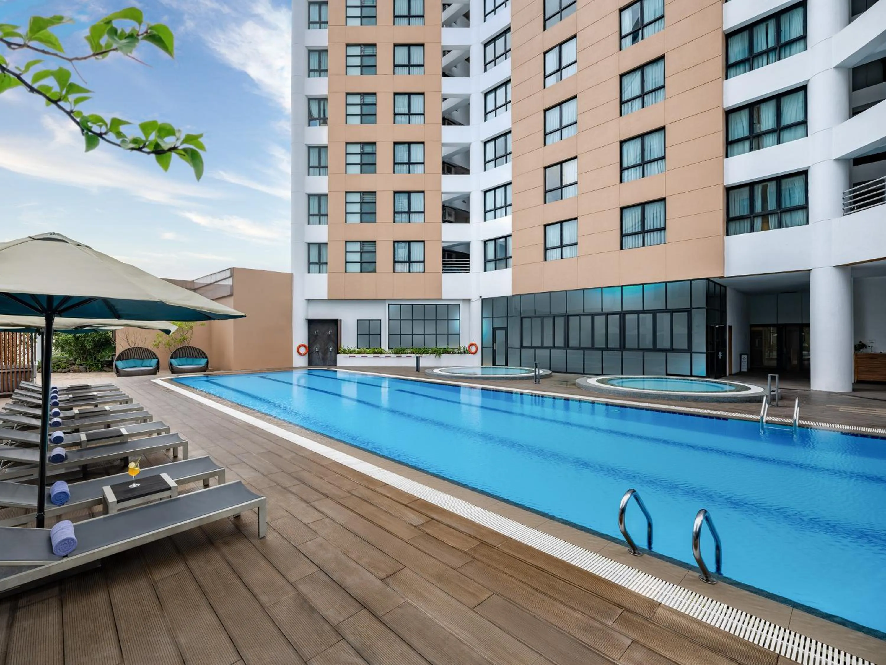 Swimming pool in Somerset Grand Hanoi