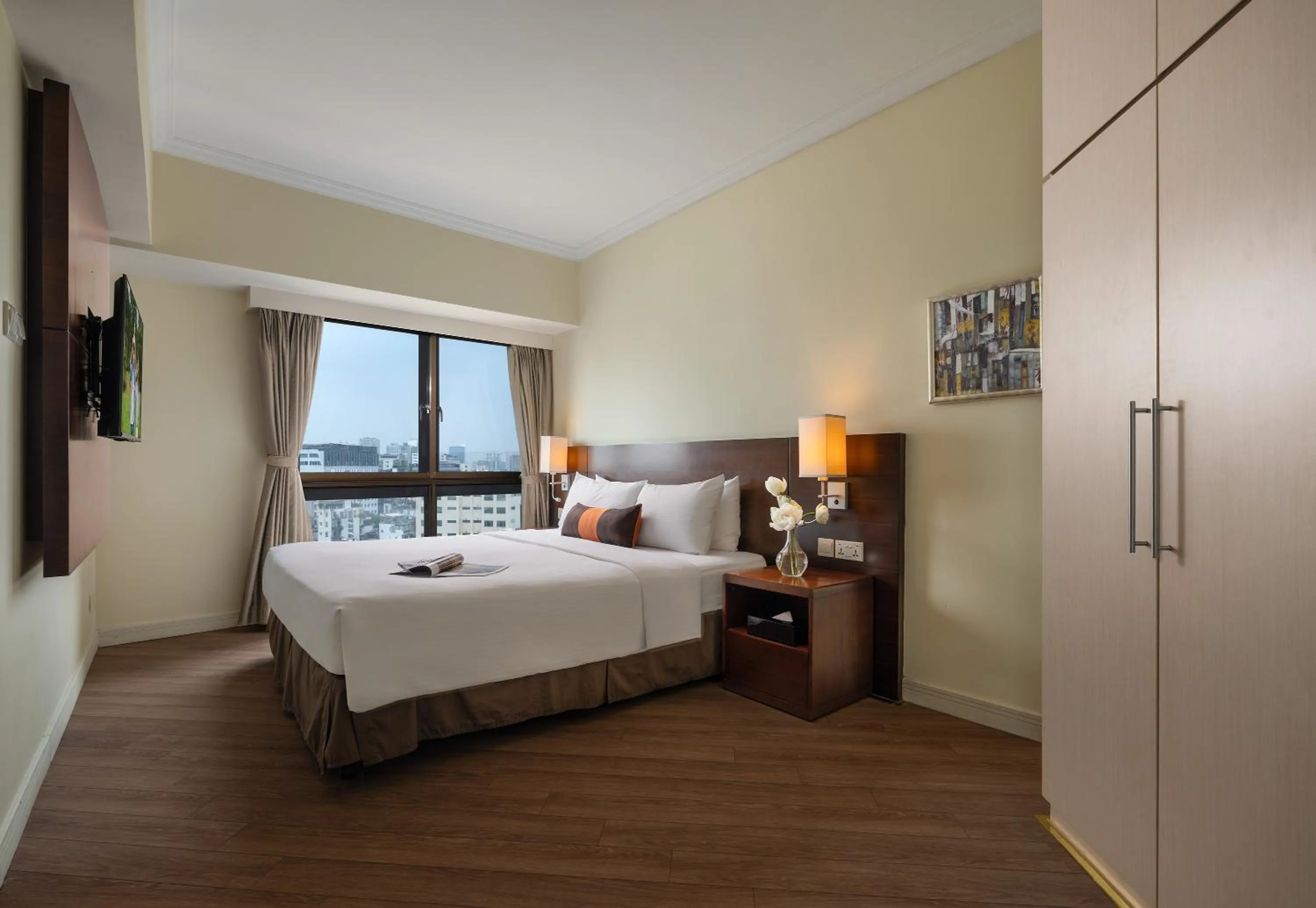 Bedroom, Bed in Somerset Grand Hanoi