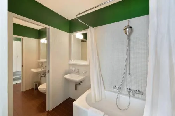 Toilet in Hotel im Schlosspark