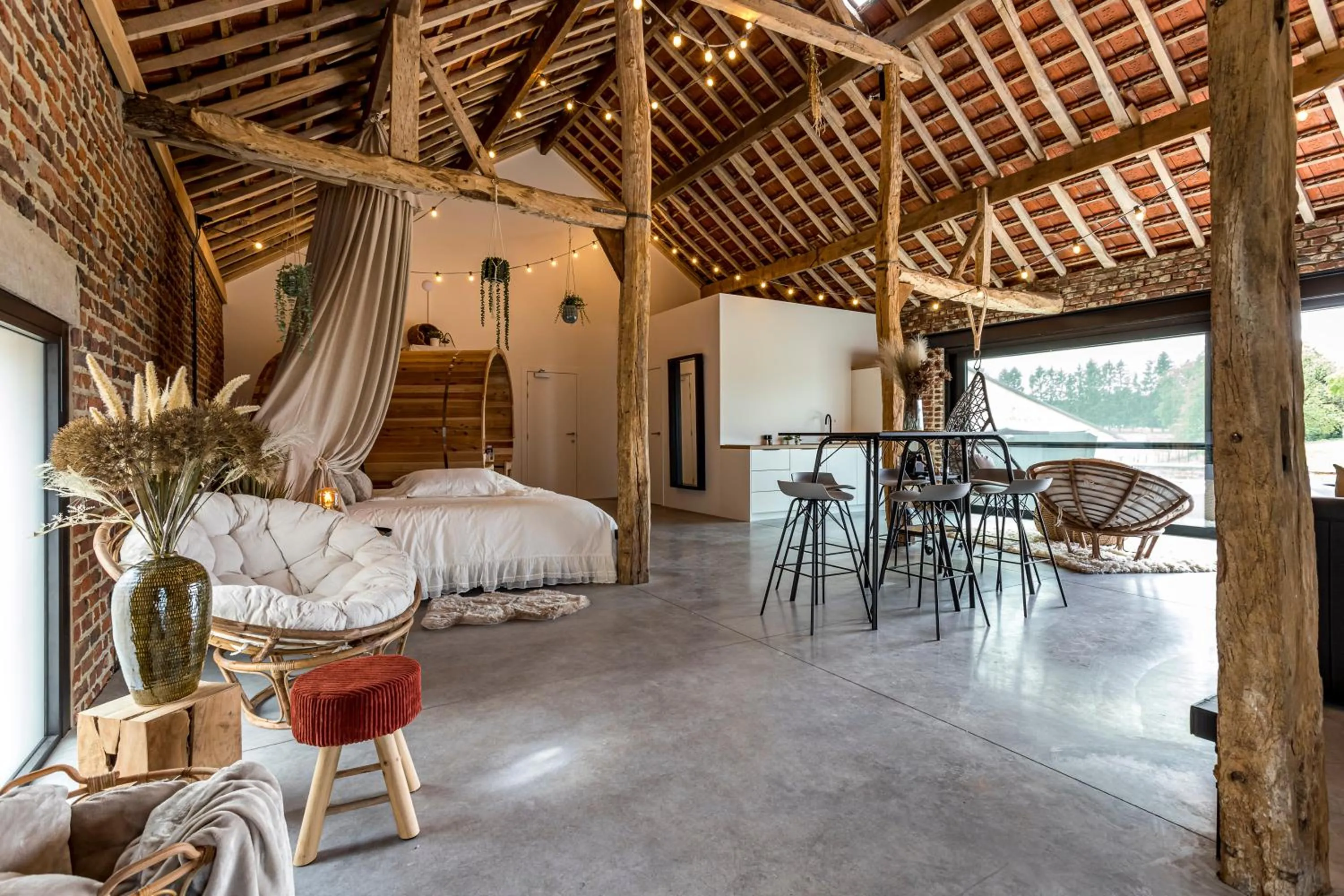 Photo of the whole room in De Hoeveschuur