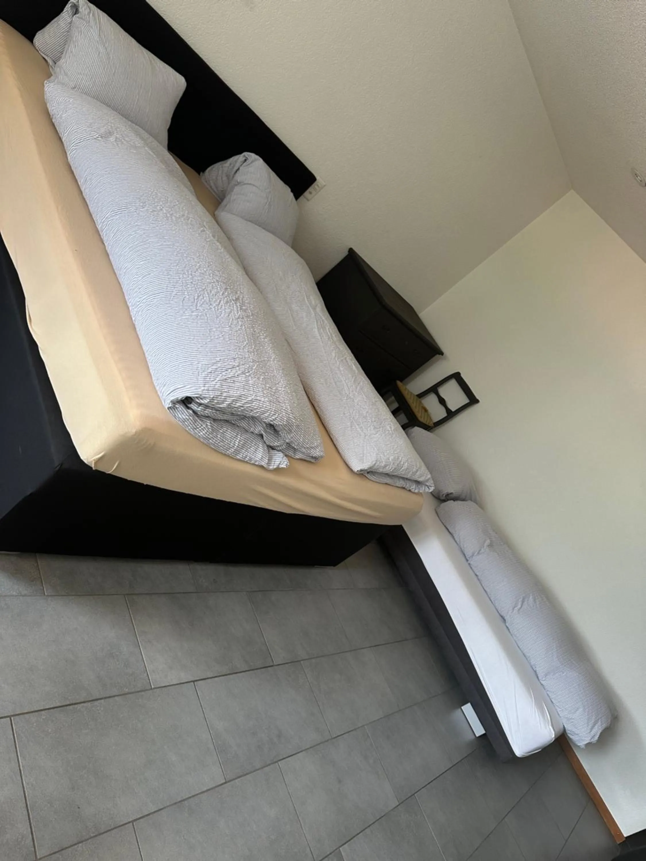 Bed in Hotel Viktoria Eden