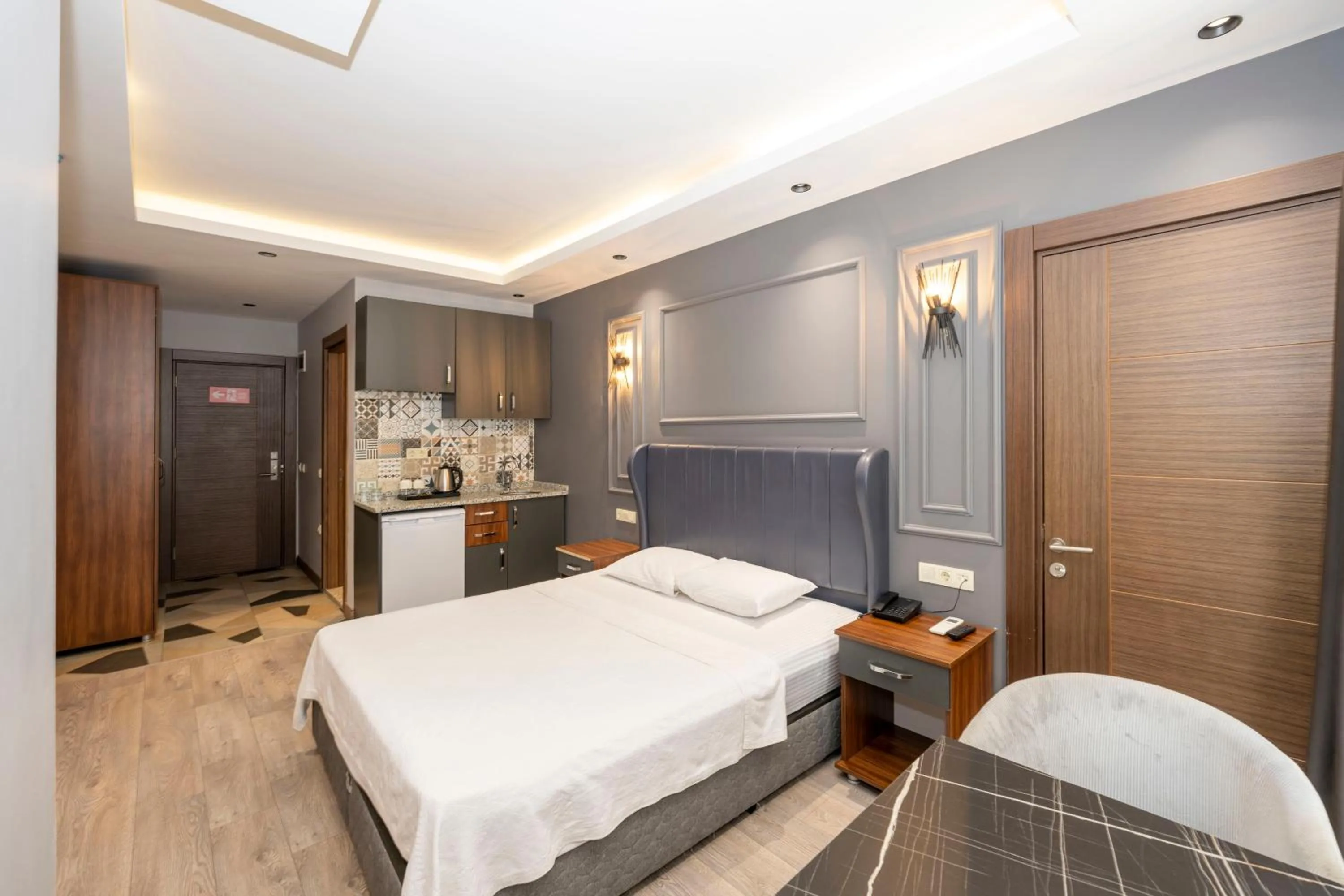 Bed in Comfort Suites Hotel