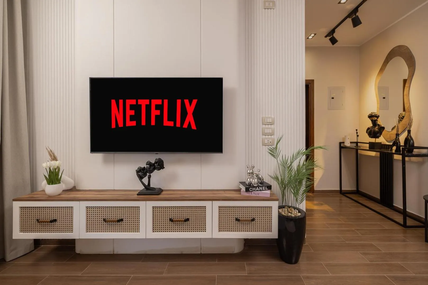 TV and multimedia in Marina Resort New Alamein By Seven Seasons