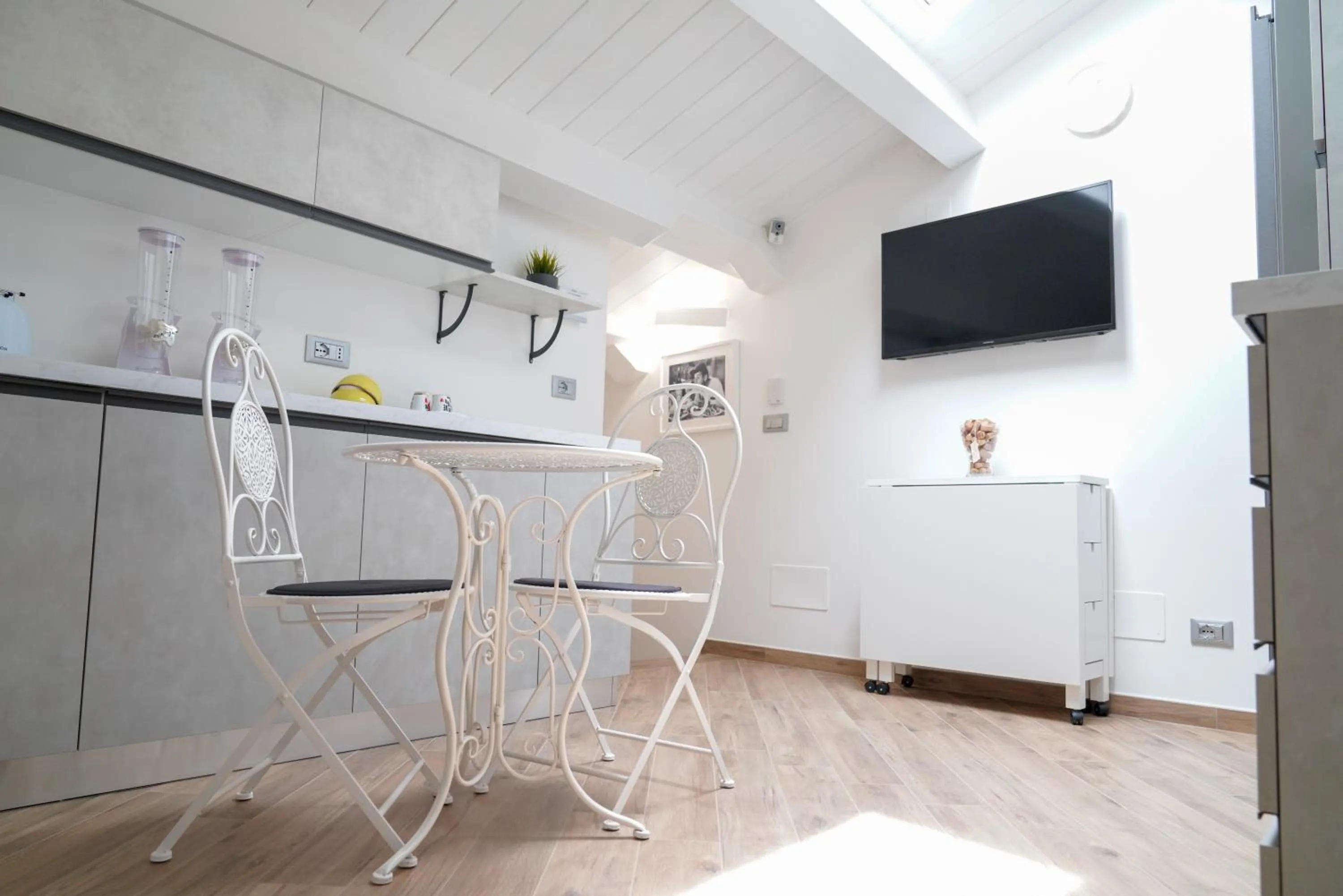 Communal lounge/ TV room in B&B Residenza Aragonese