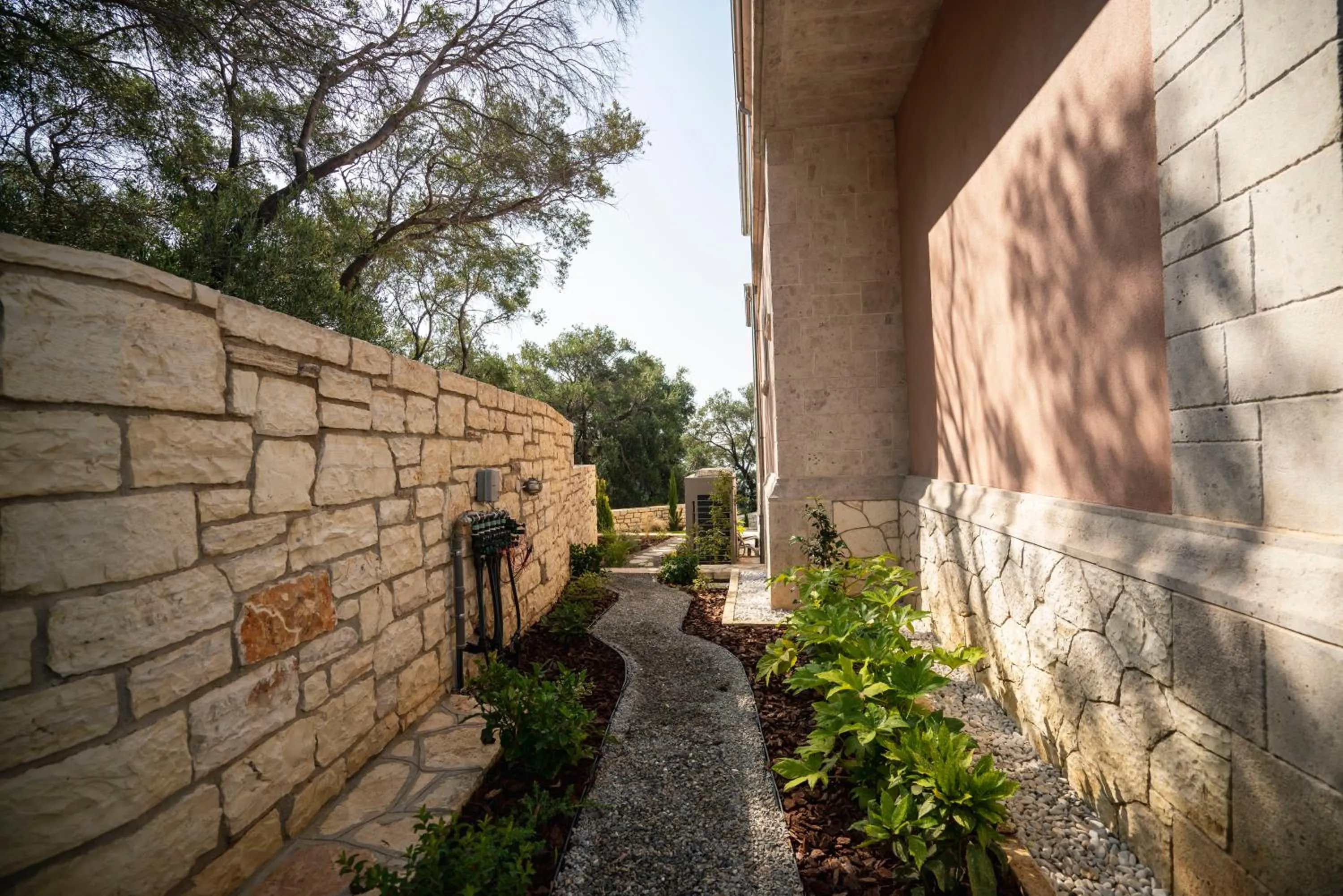 Garden in Elysium Living Parga