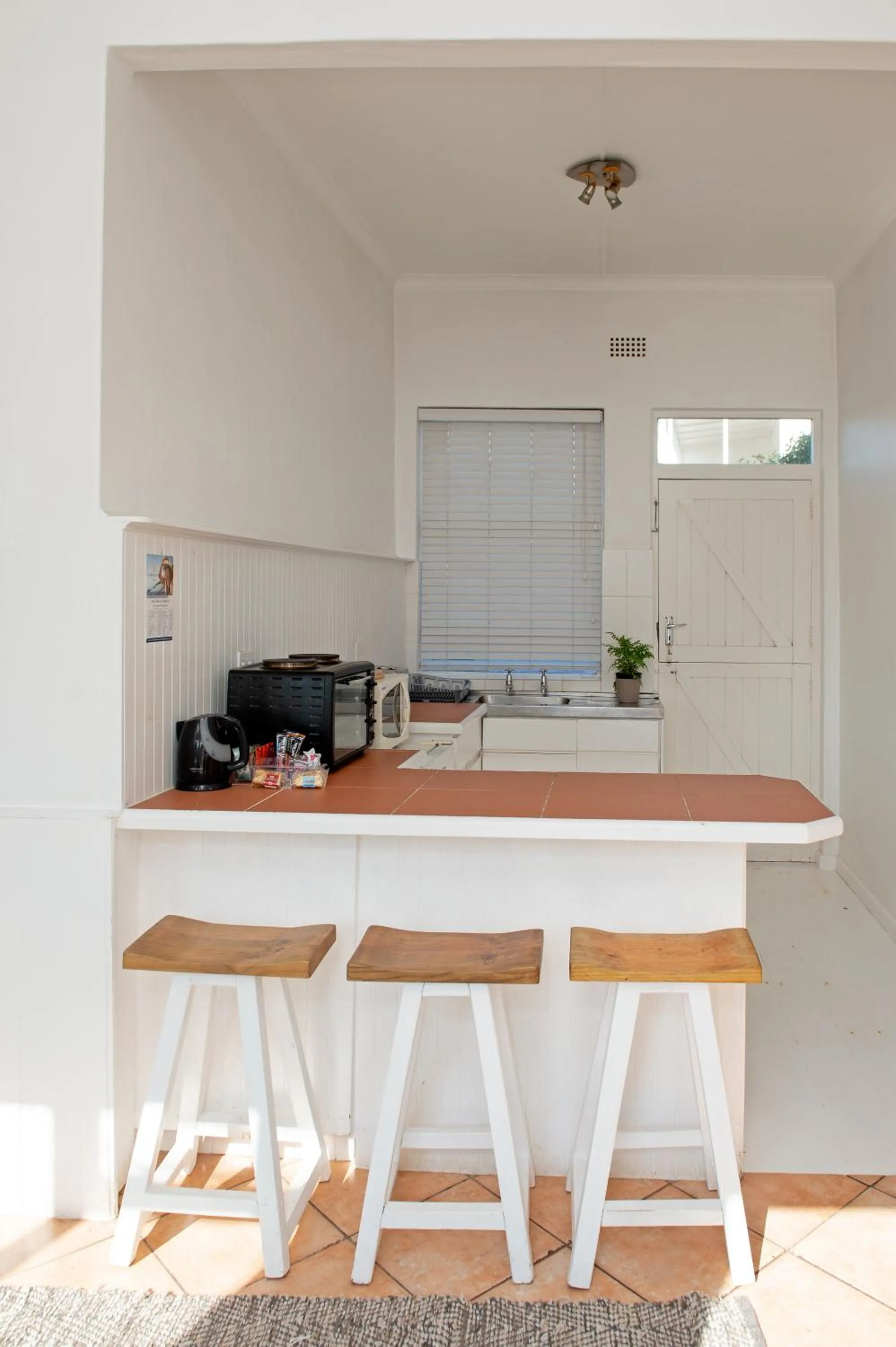 Kitchen or kitchenette in Boulders Beach Hotel, Cafe and Curio shop