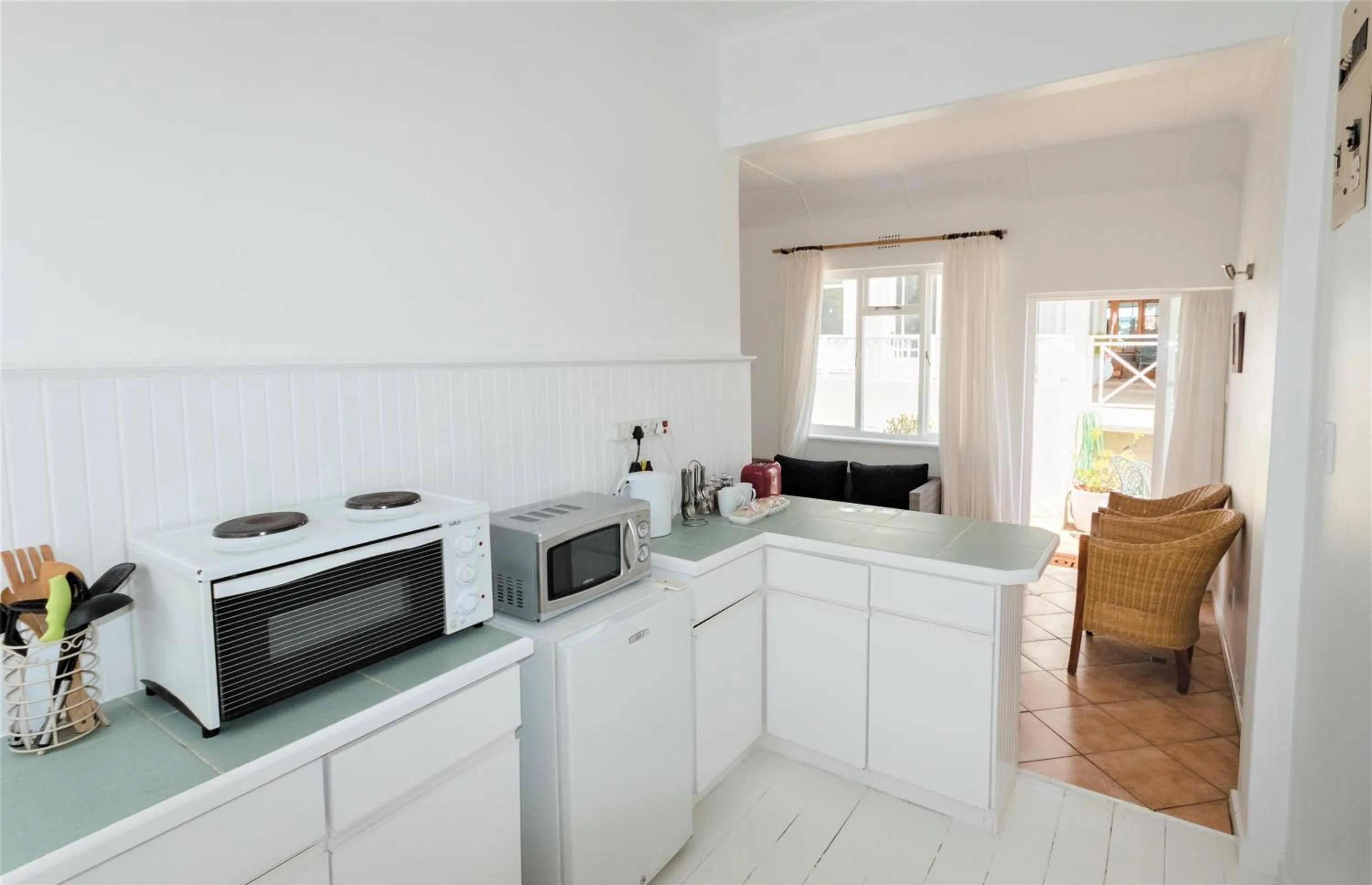 Kitchen or kitchenette in Boulders Beach Hotel, Cafe and Curio shop