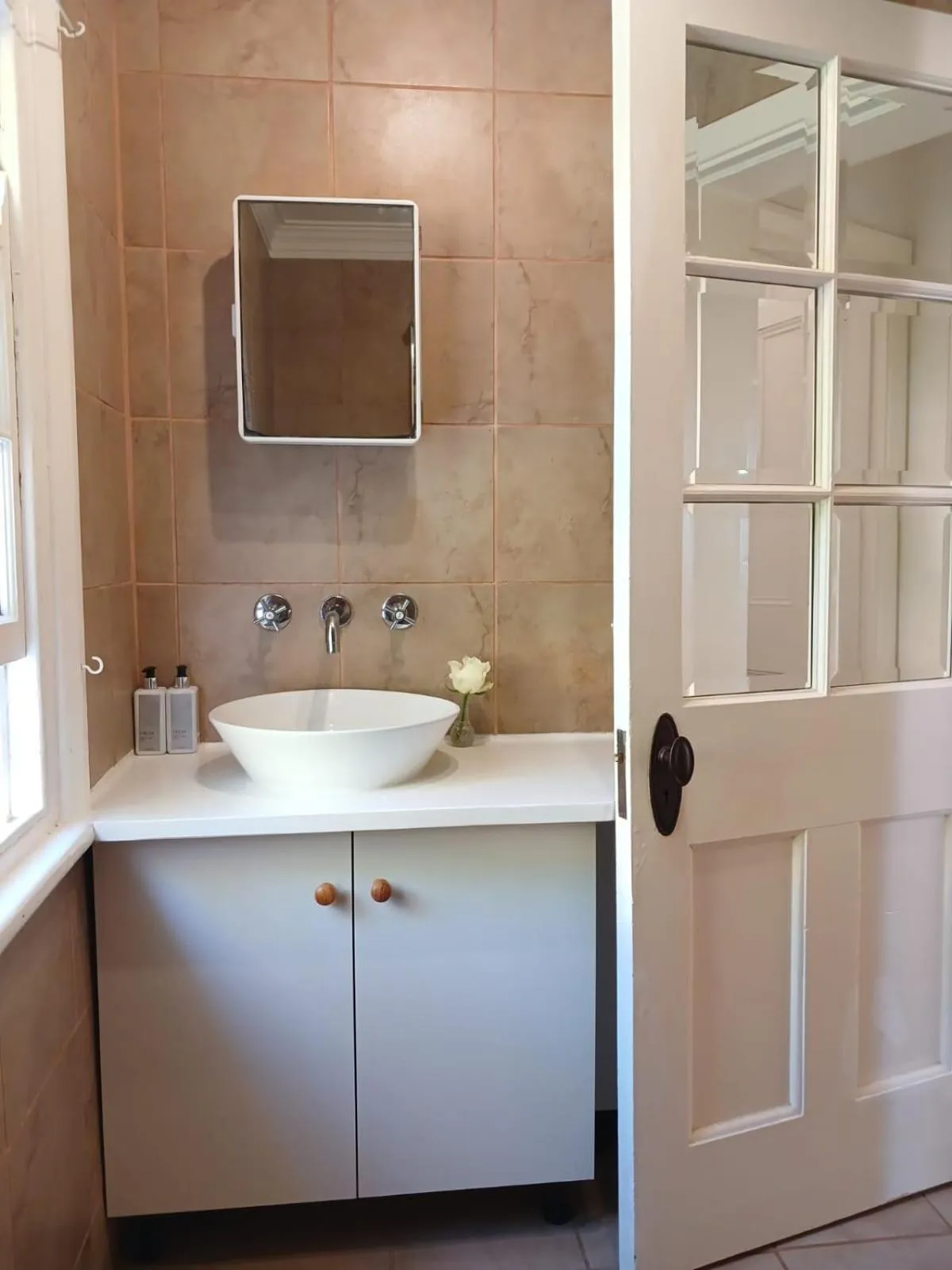 Bathroom in Boulders Beach Hotel, Cafe and Curio shop