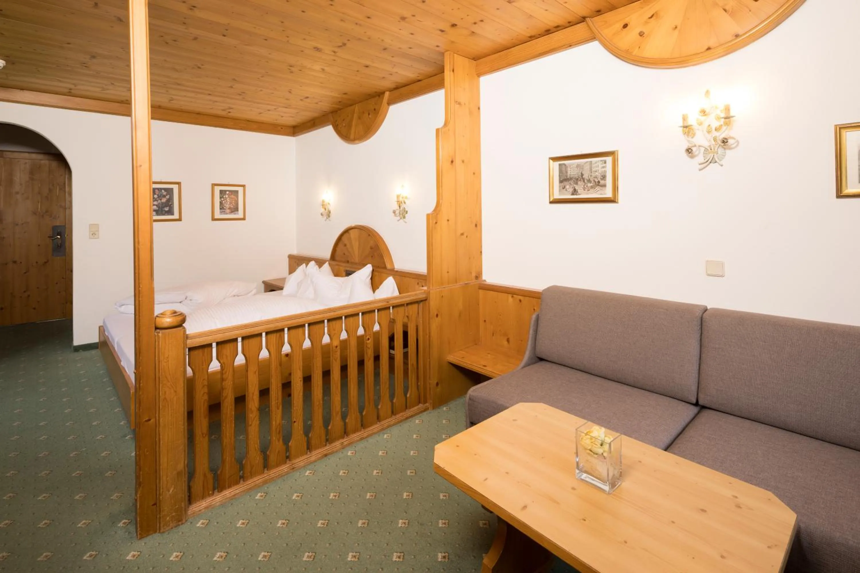 Bedroom, Bed in Hotel Brennerspitz