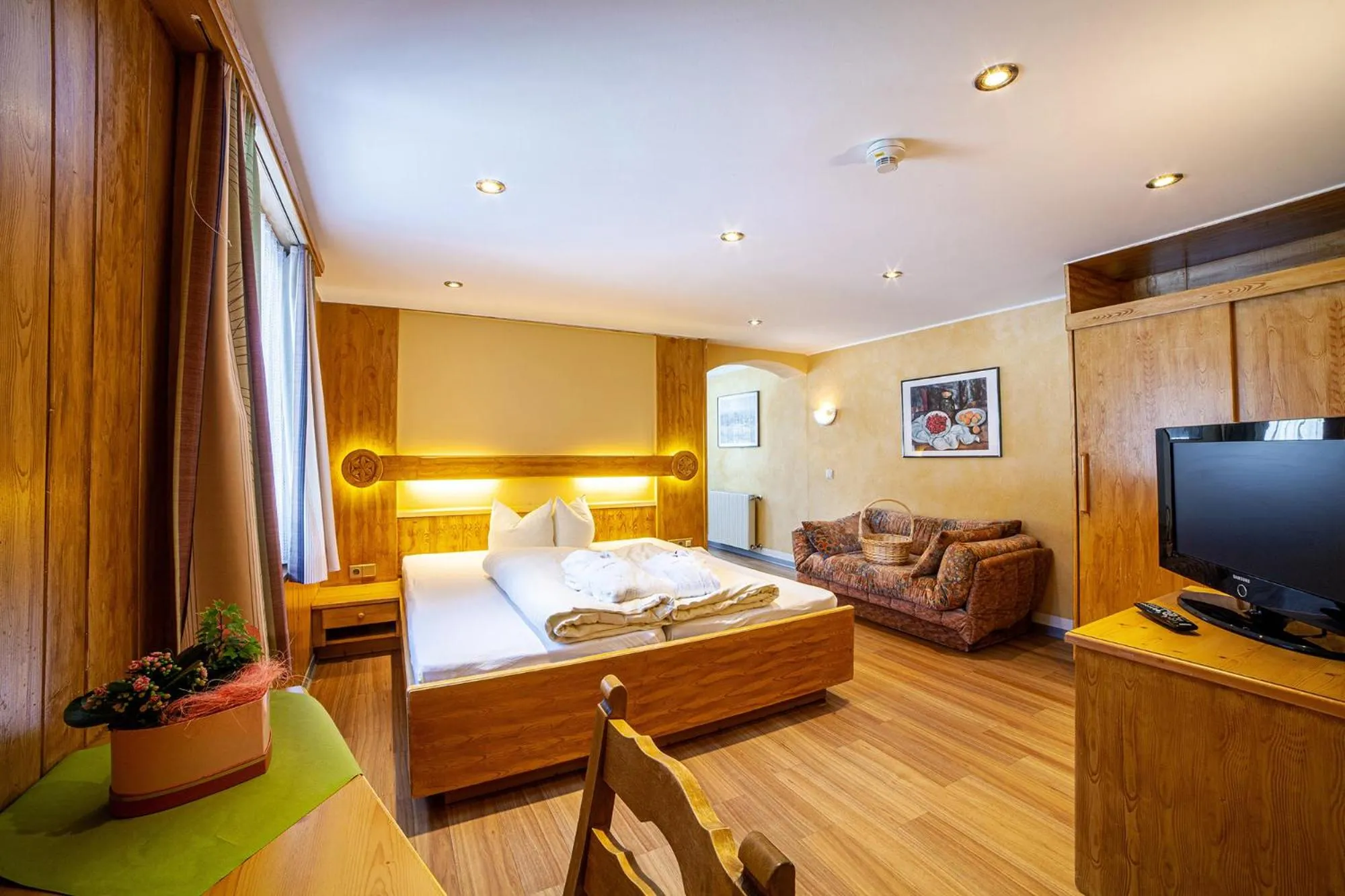 Photo of the whole room, Bed in Sport- und Vitalhotel Seppl