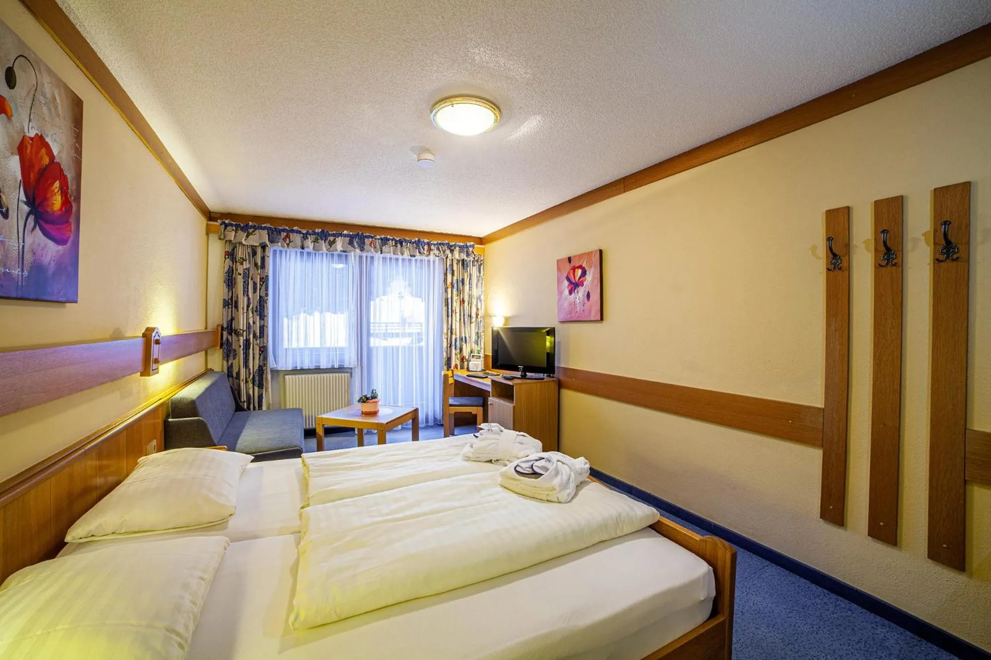 Photo of the whole room, Bed in Sport- und Vitalhotel Seppl