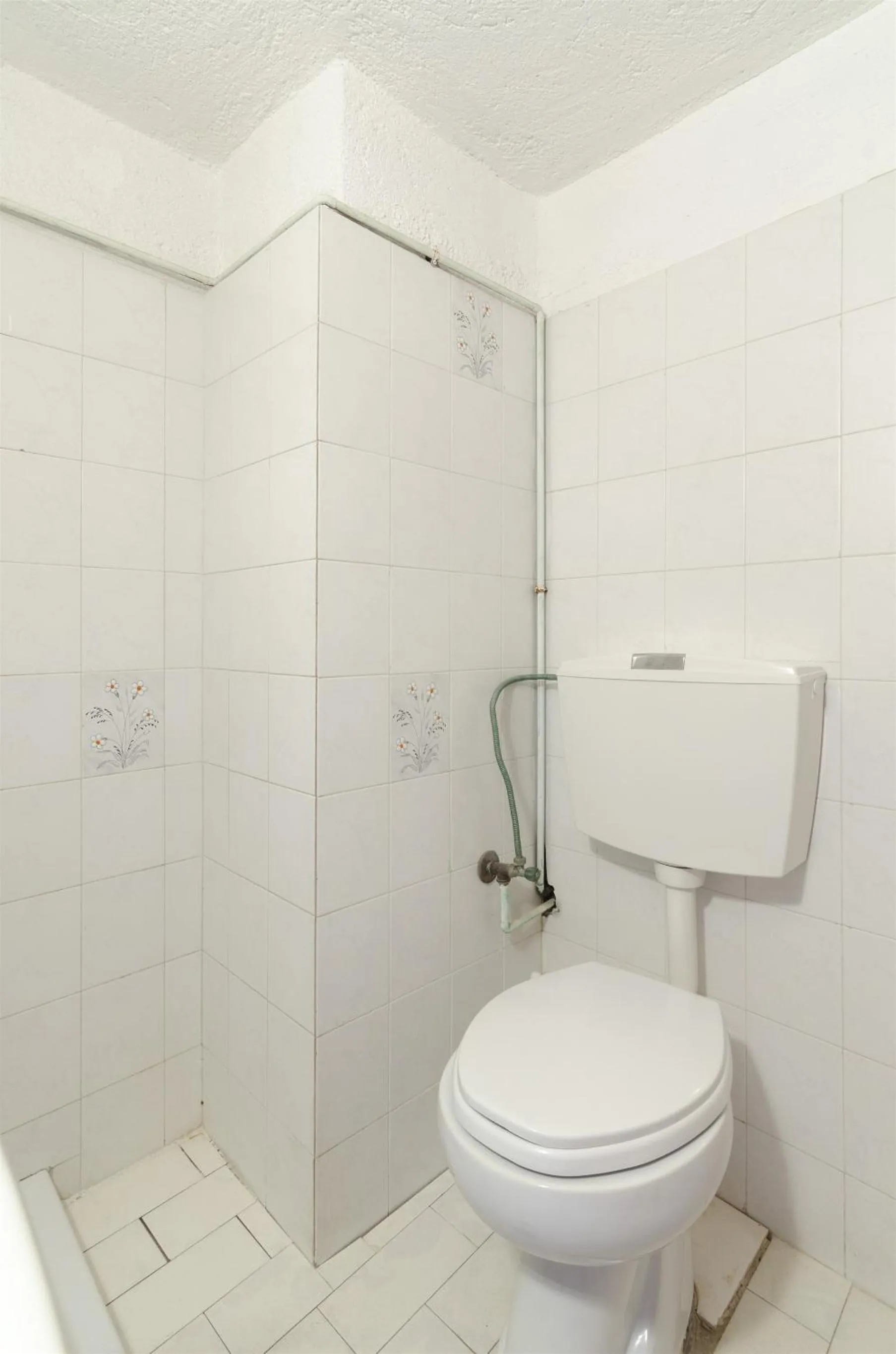 Bathroom in Argo Studios