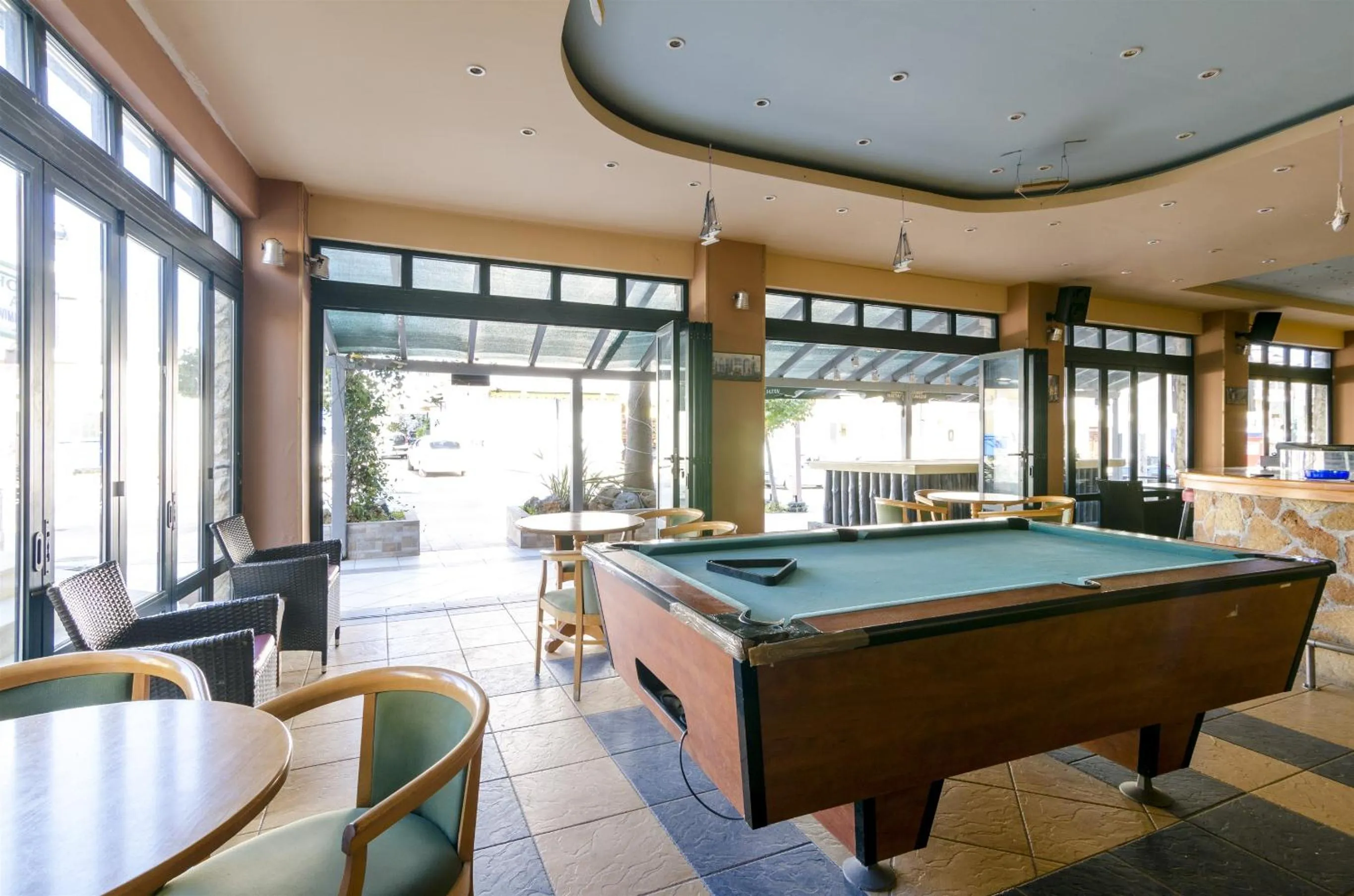 Billiard in Argo Studios