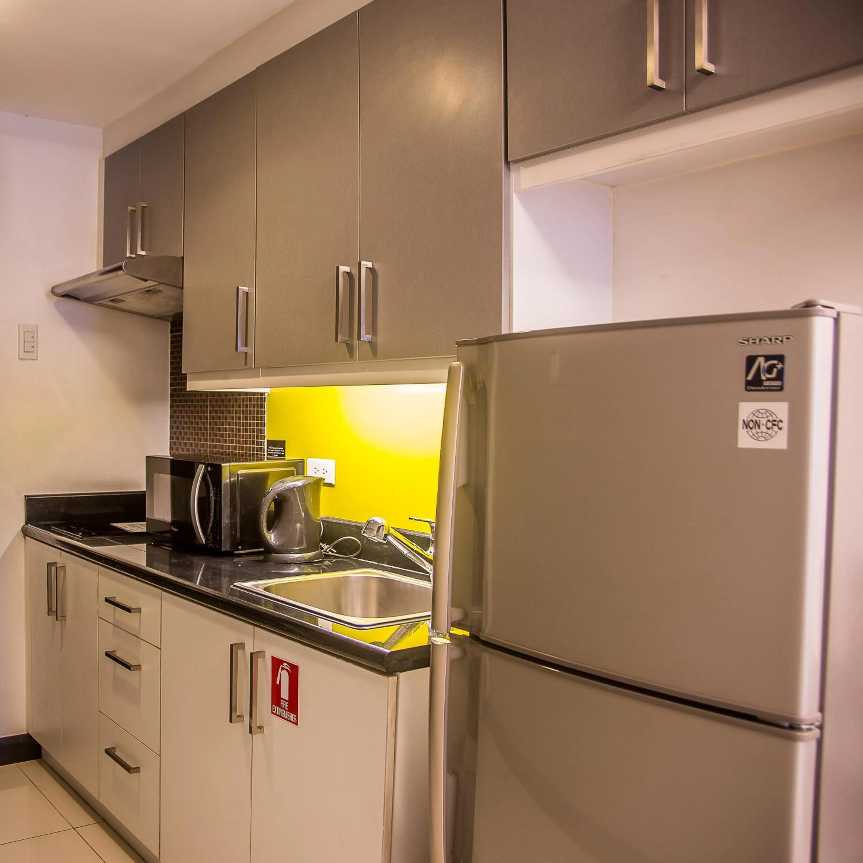 Kitchen or kitchenette in Y2 Residence Hotel Managed by HII