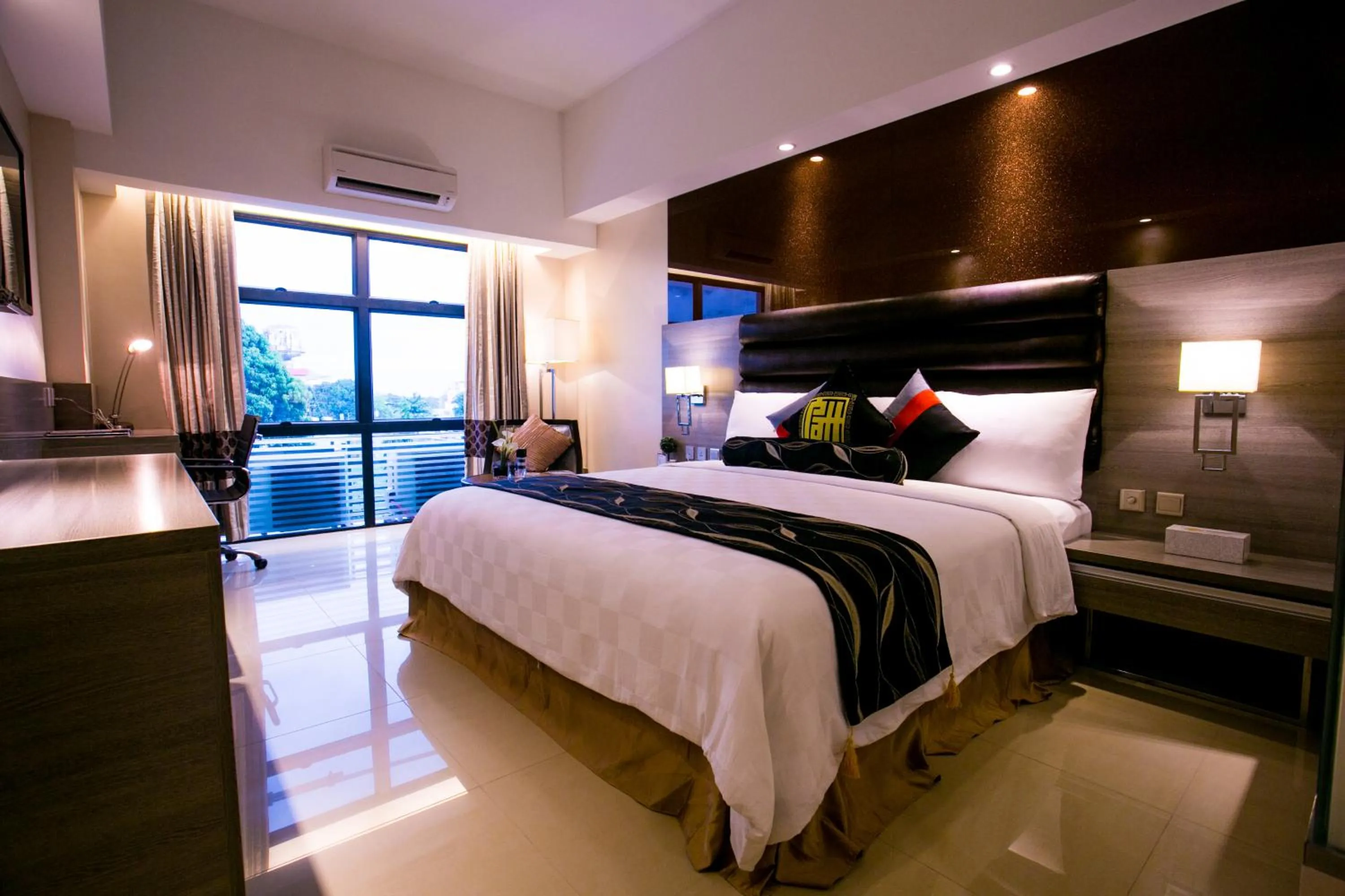 Bedroom, Bed in Prime Asia Hotel