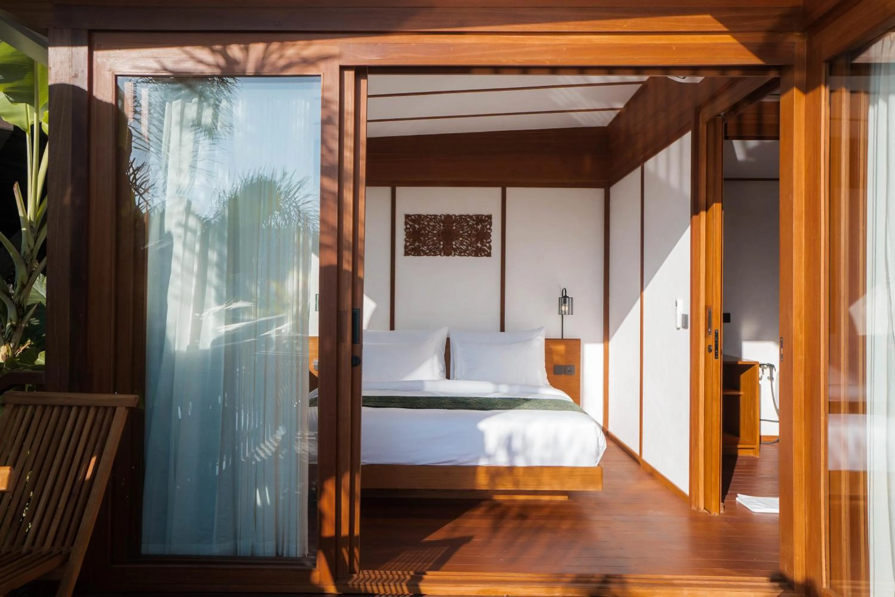 Bedroom, Bed in Grün Ubud