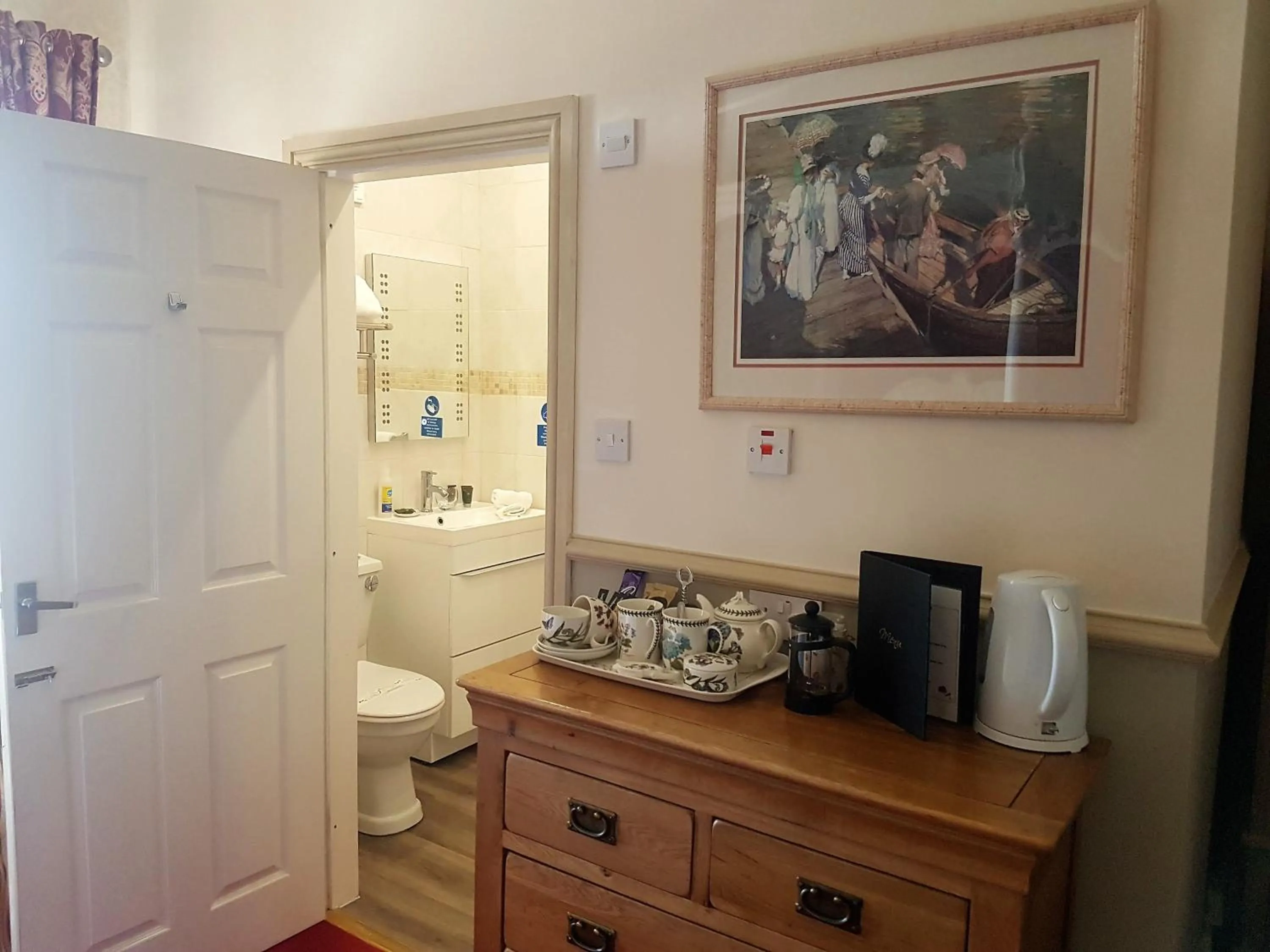 Bathroom in Victoria House Room Only Accommodation