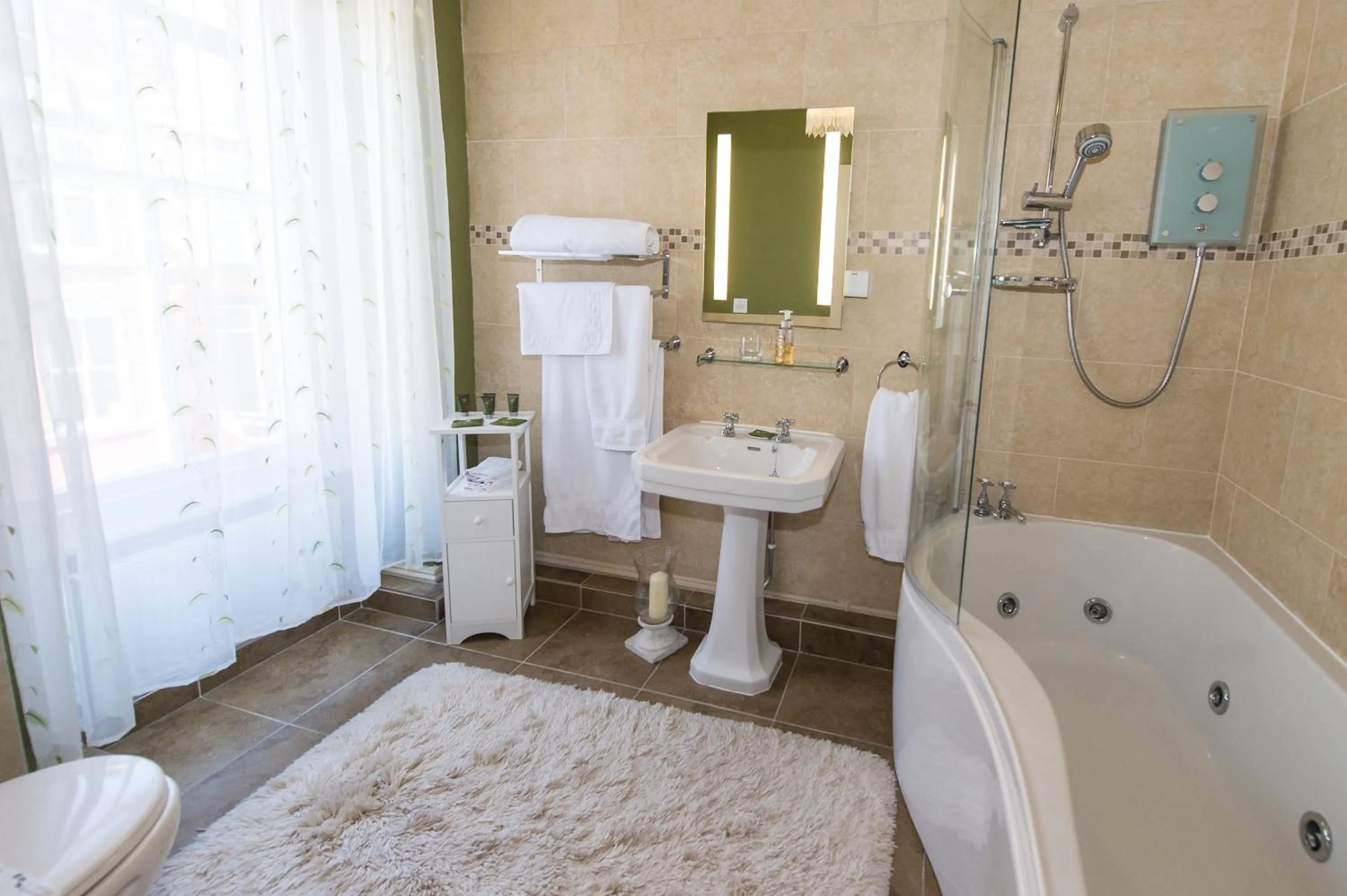 Shower in Victoria House Room Only Accommodation